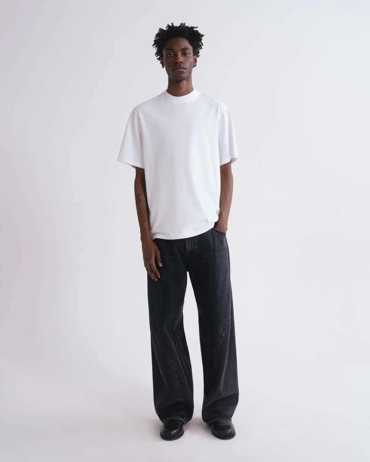Twist Front Curve Jean in Ikon