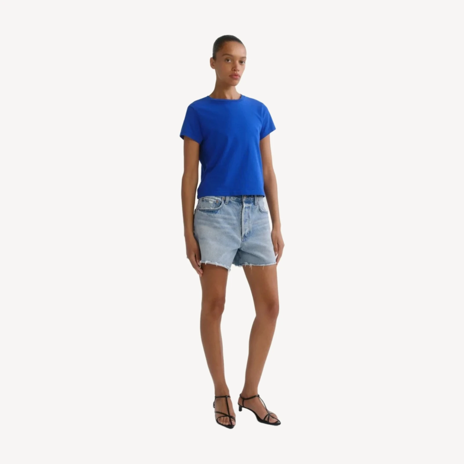Nye Short in Post