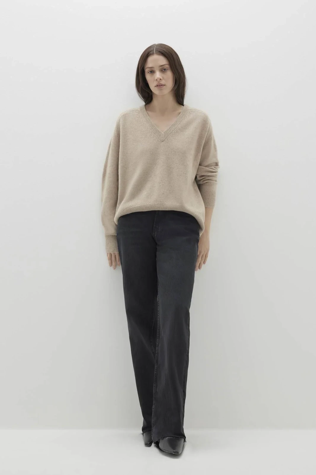 SYDNEY V-NECK CASHMERE SWEATER - FLAX