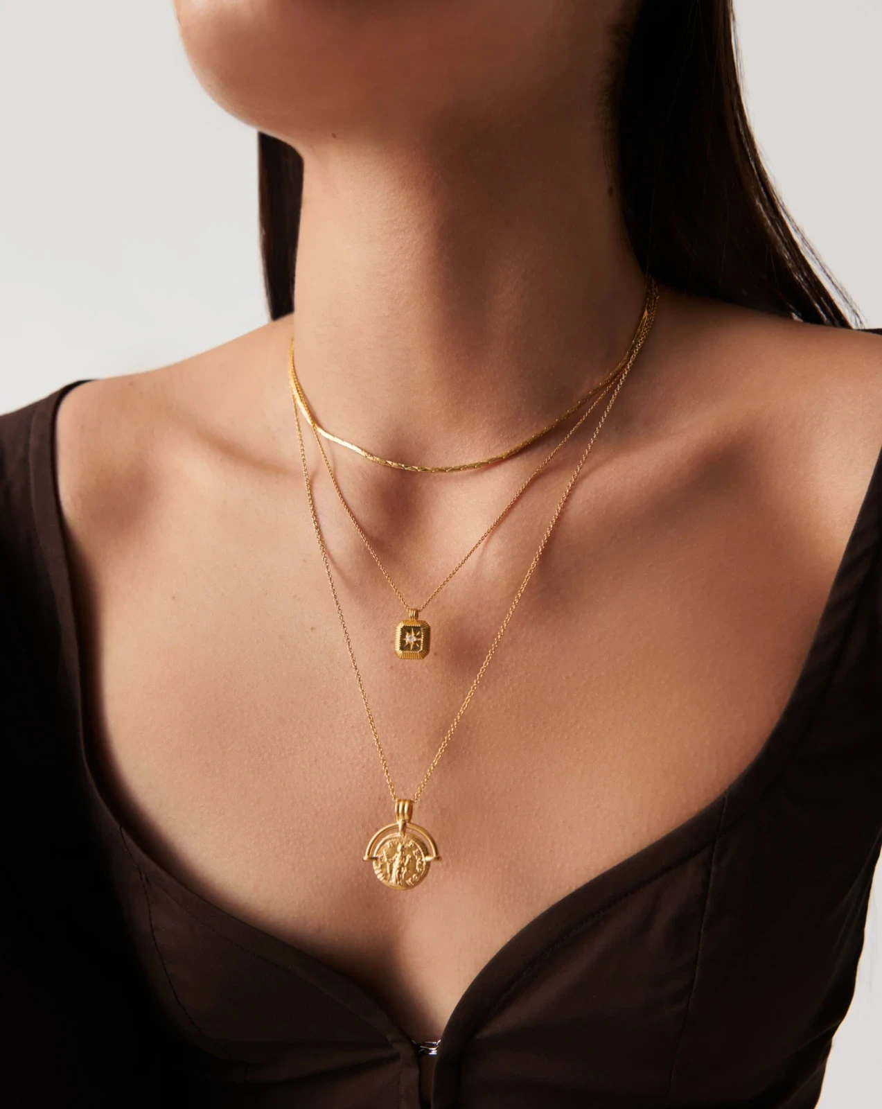 Lucy Williams Long Engravable Roman Arc Coin Necklace, photo 6