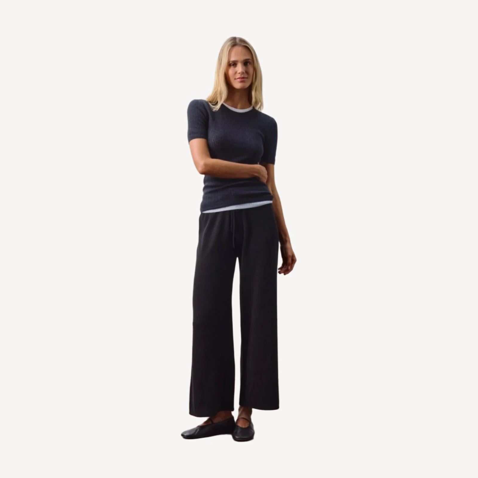 ETTA TRELLIS CASHMERE TEE - BLACK
