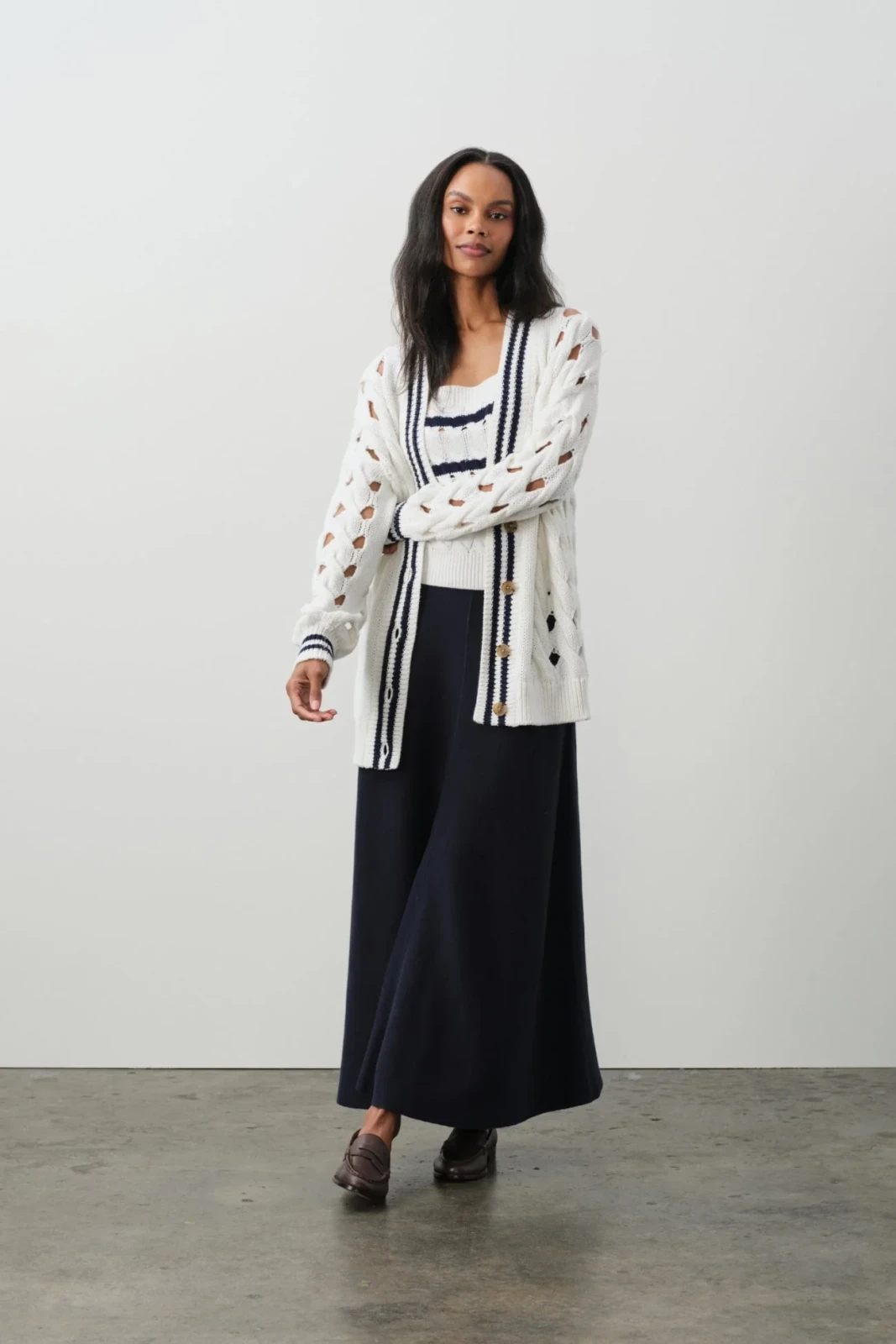 MIRRA OVERSIZED CABLE KNIT CARDIGAN - WHITE/BLUE