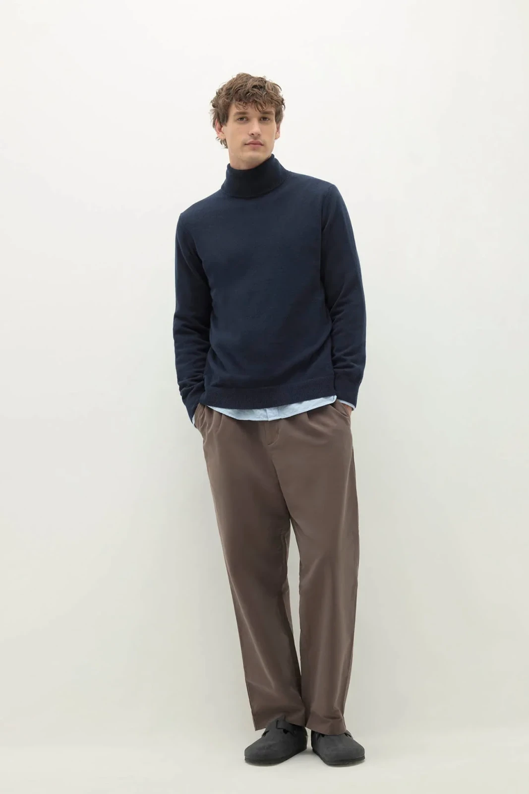 NICHOLO CASHMERE TURTLENECK - INK NAVY