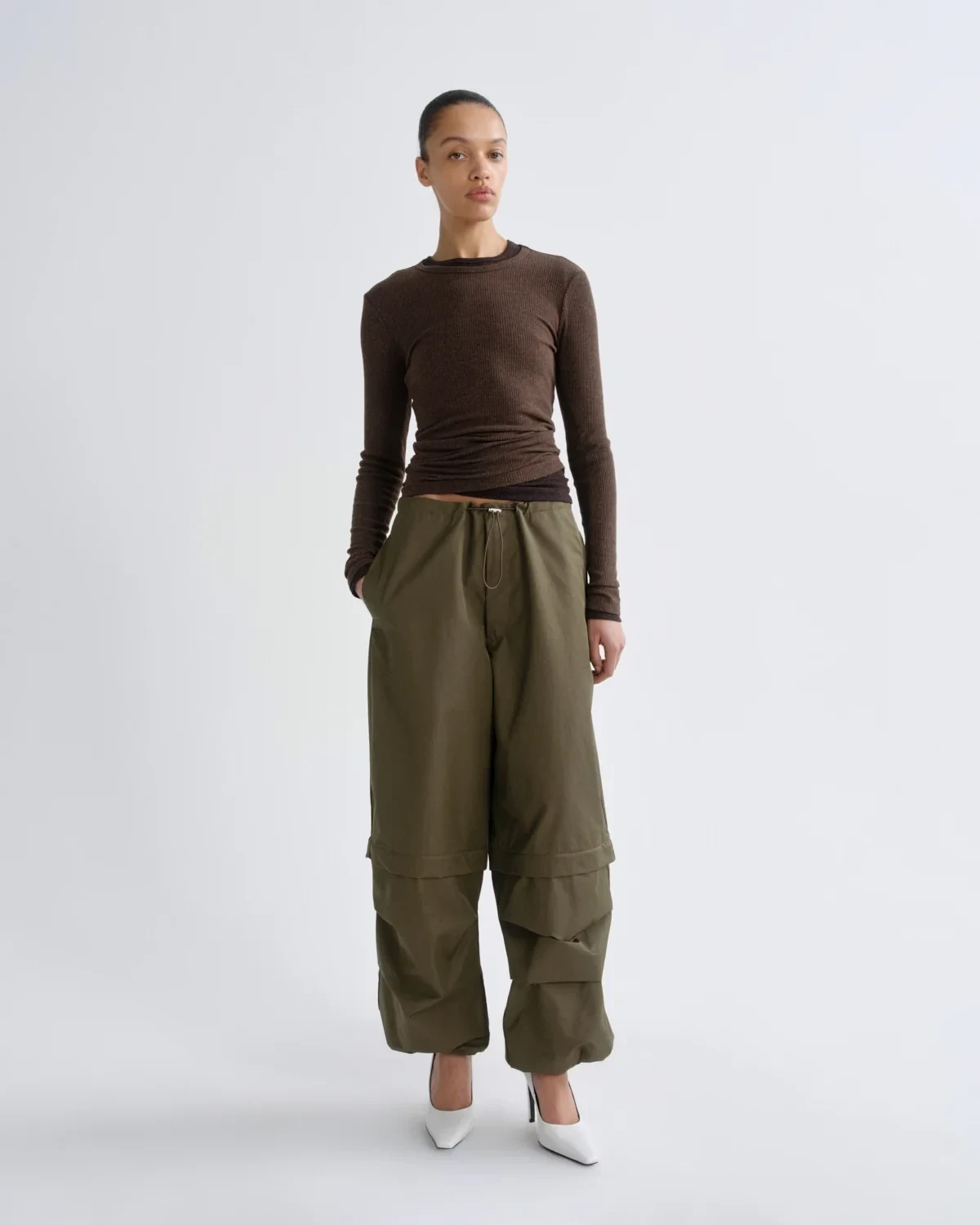 Coulson Parachute Pant in Willow