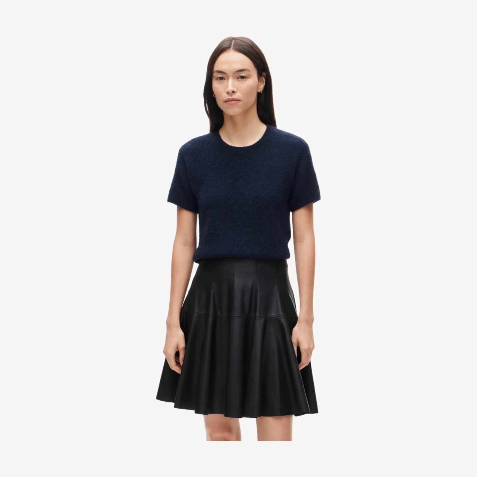 Mini circle skirt in faux leather