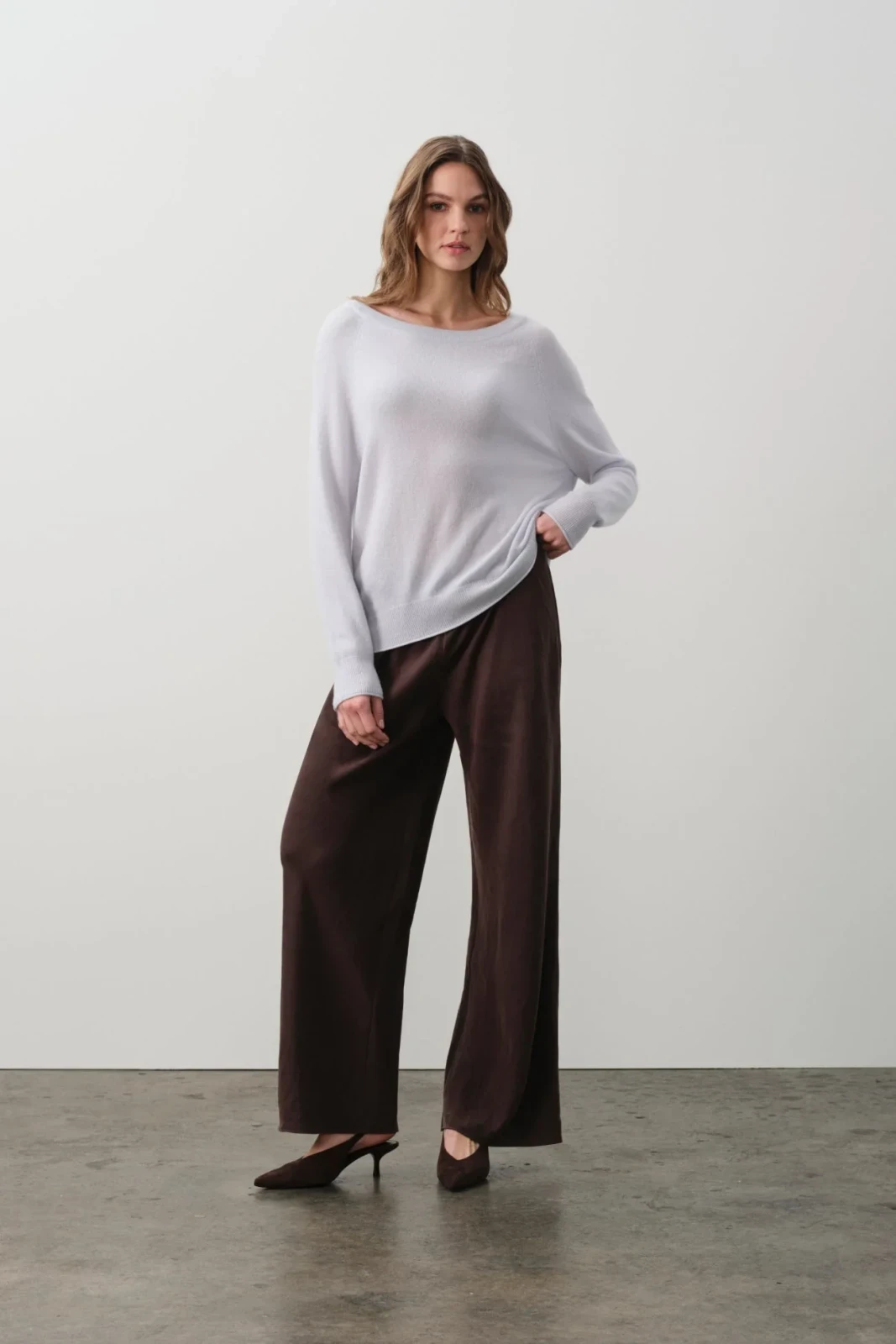 AZALEA CASHMERE OFF THE SHOULDER SWEATER - CLOUD