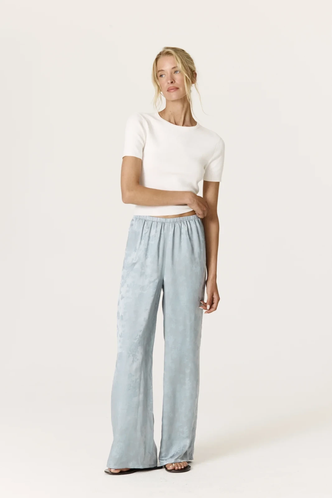 FARRAH FLORAL JACQUARD SILK BLEND PANT - ROCOCO BLUE