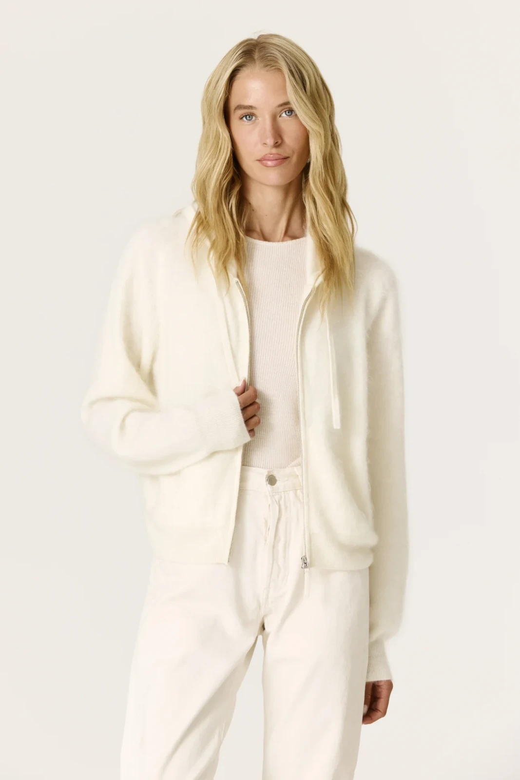 LAYLA BRUSHED CASHMERE HOODIE - ECRU