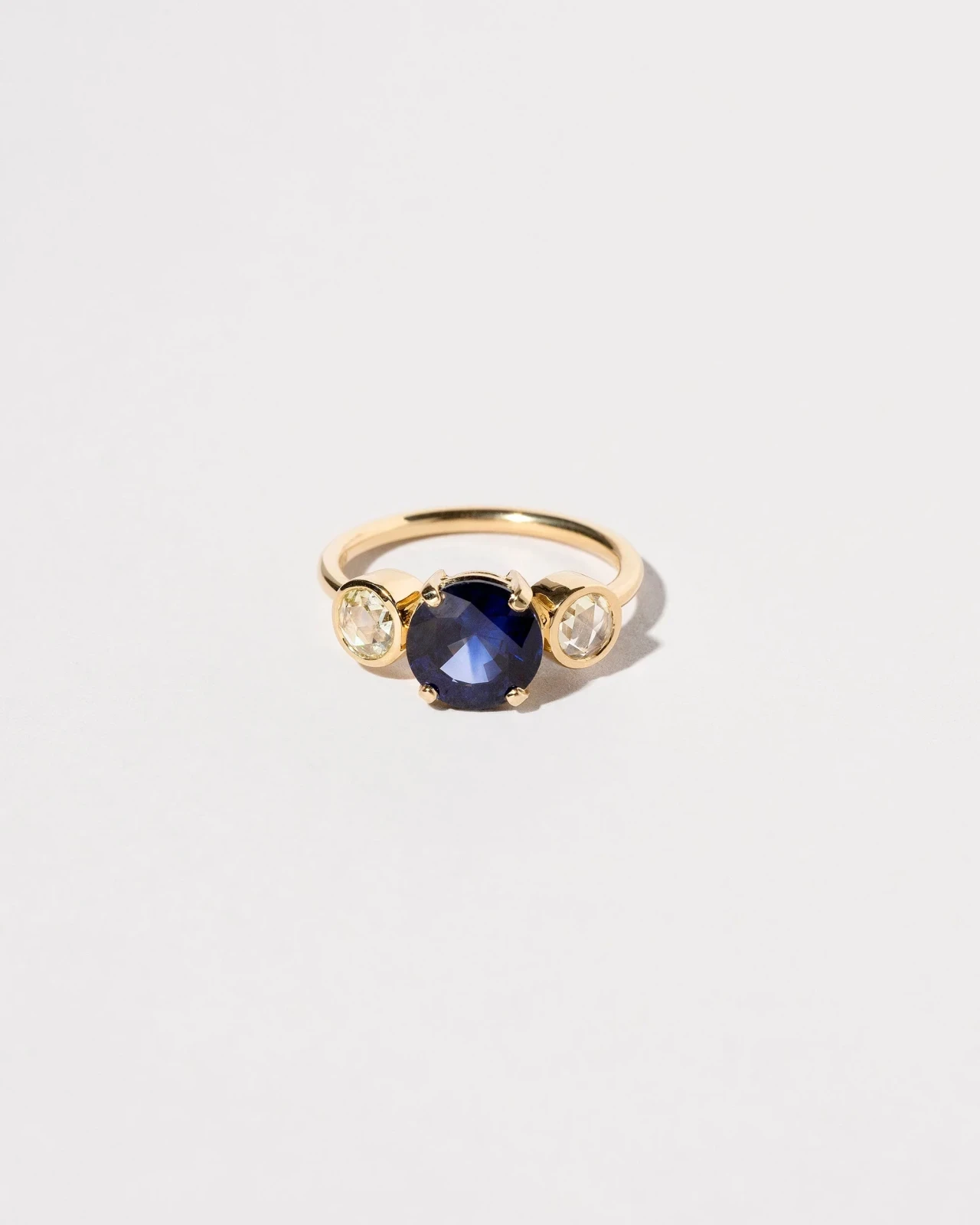 Nike Ring