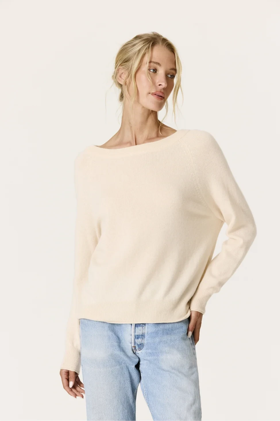 AZALEA CASHMERE OFF THE SHOULDER SWEATER - VINTAGE CREAM