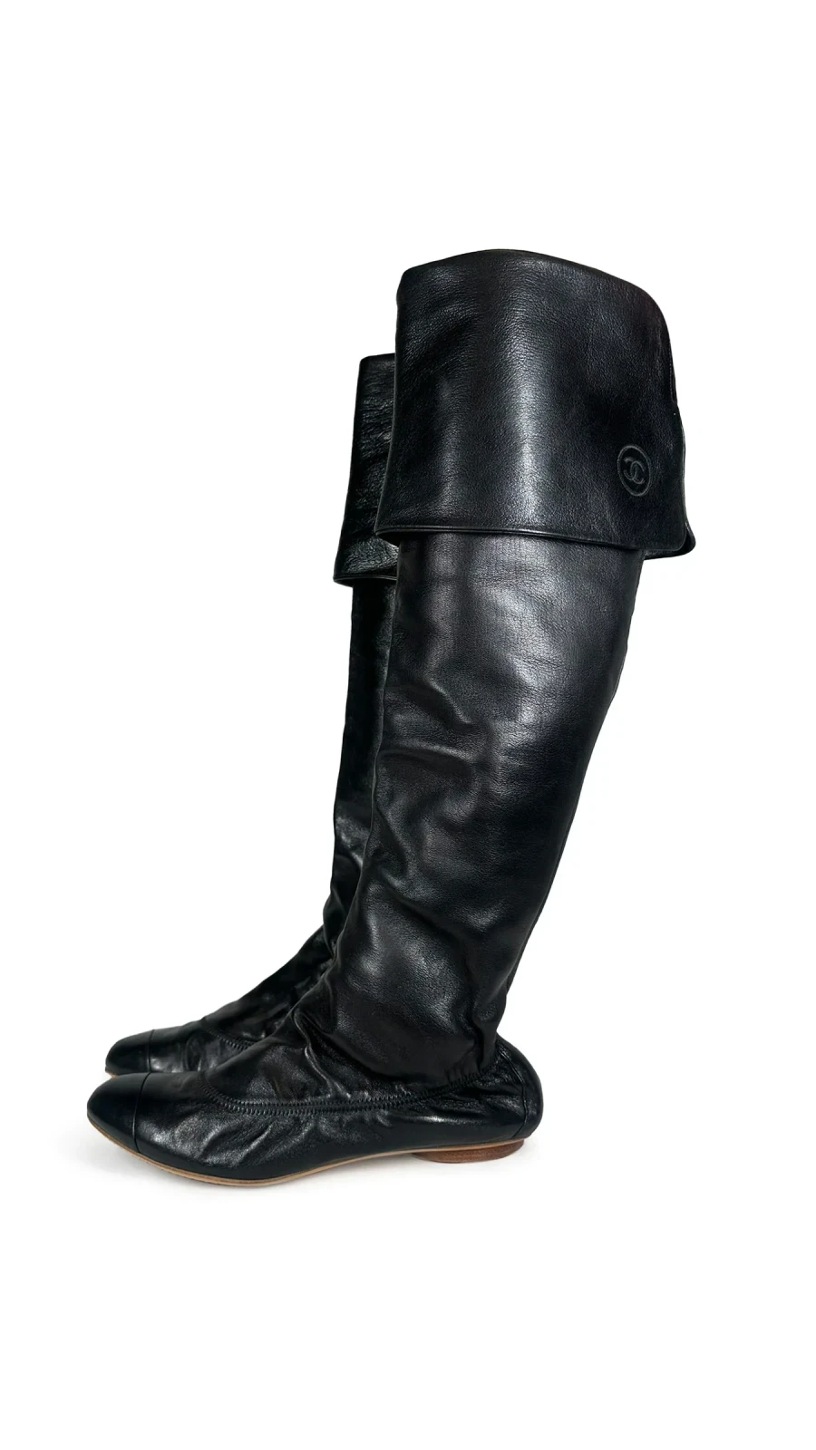 CHANEL INTERLOCKING CC LOGO CALFSKIN RIDING BOOTS