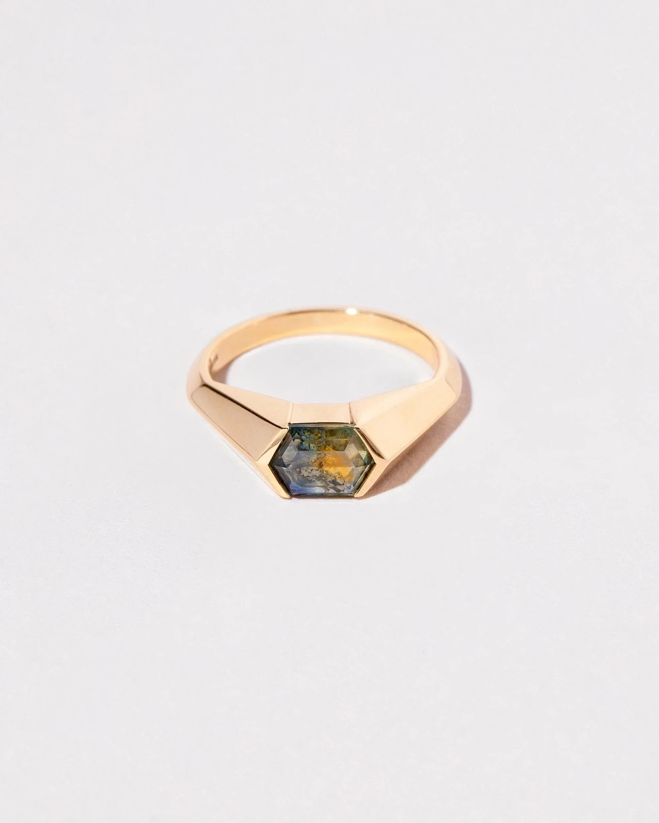 Caelum Ring