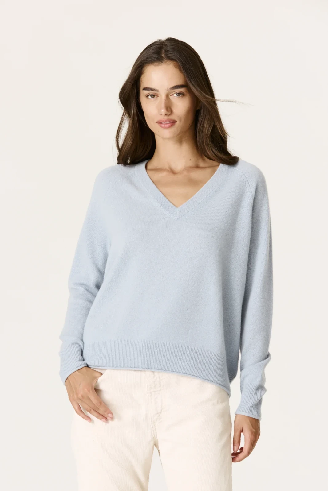 HARLYN CASHMERE V-NECK SWEATER - ROCOCO BLUE