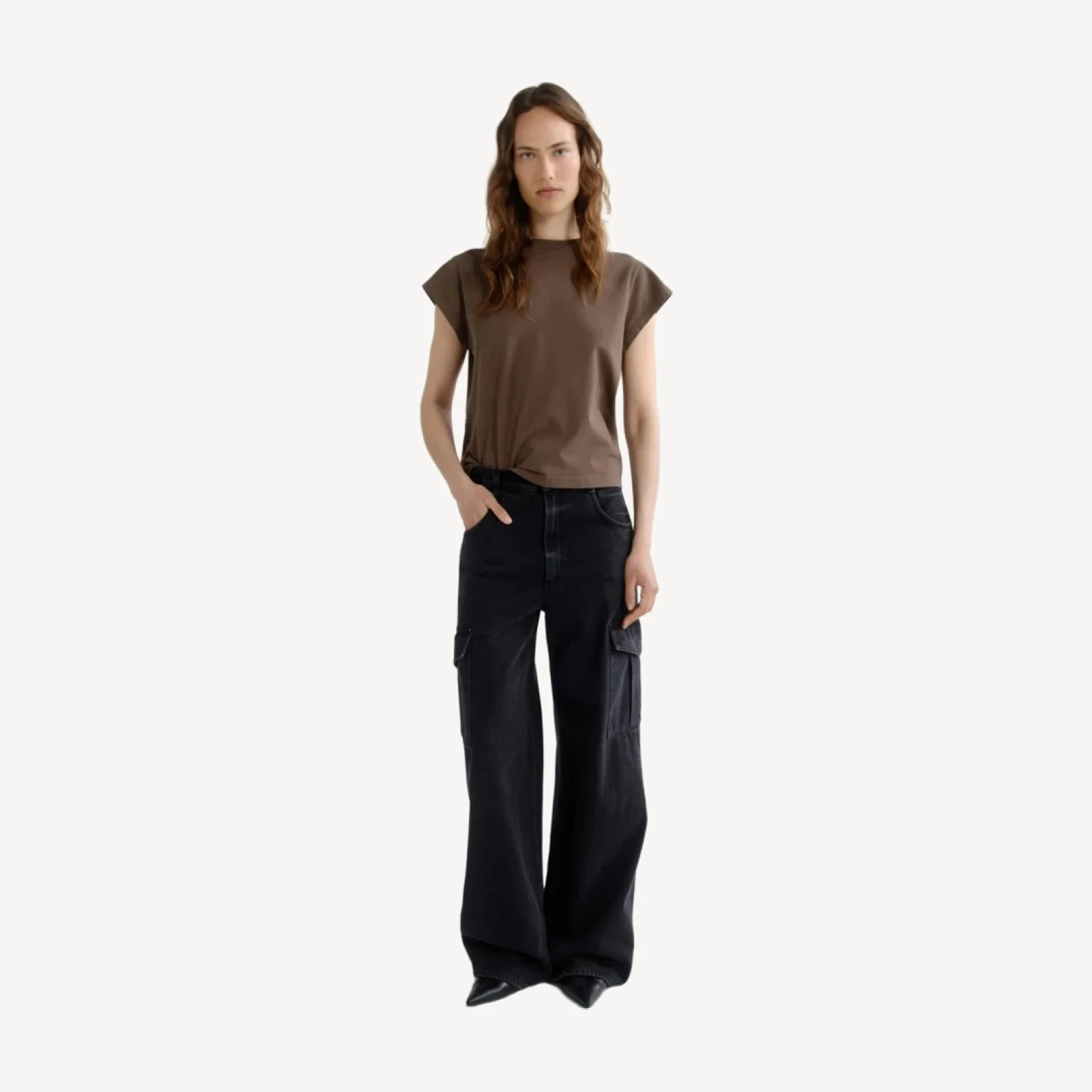 Minka Cargo (Weightless) in Vanta