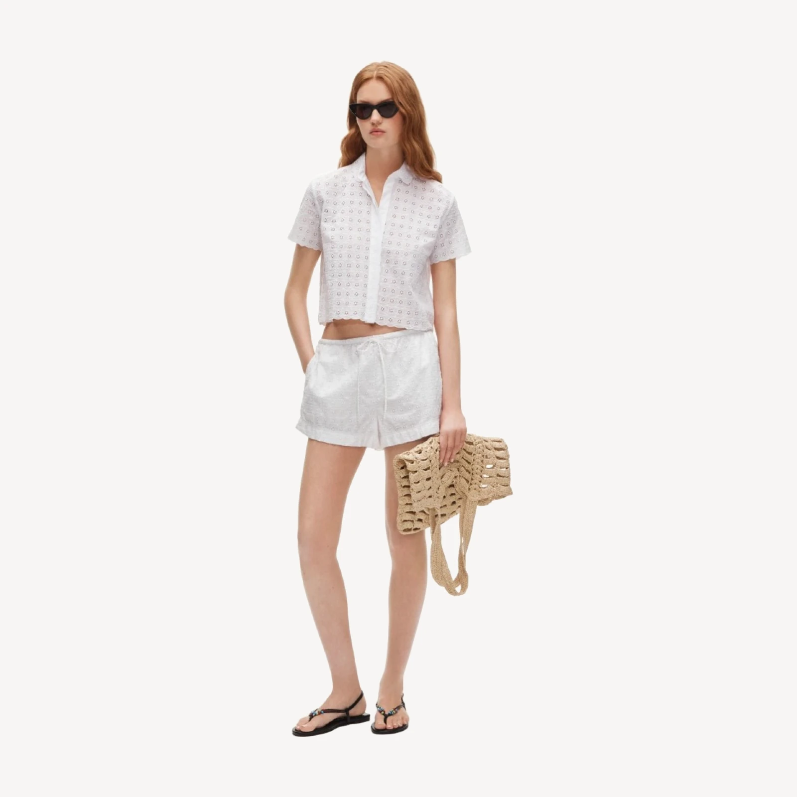 Cruise eyelet short in cotton poplin