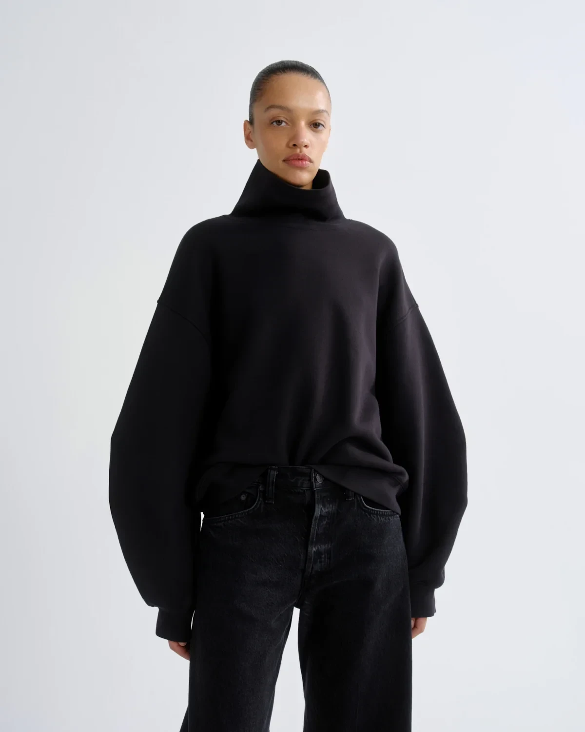 Jenning Sweatshirt in Washed Black