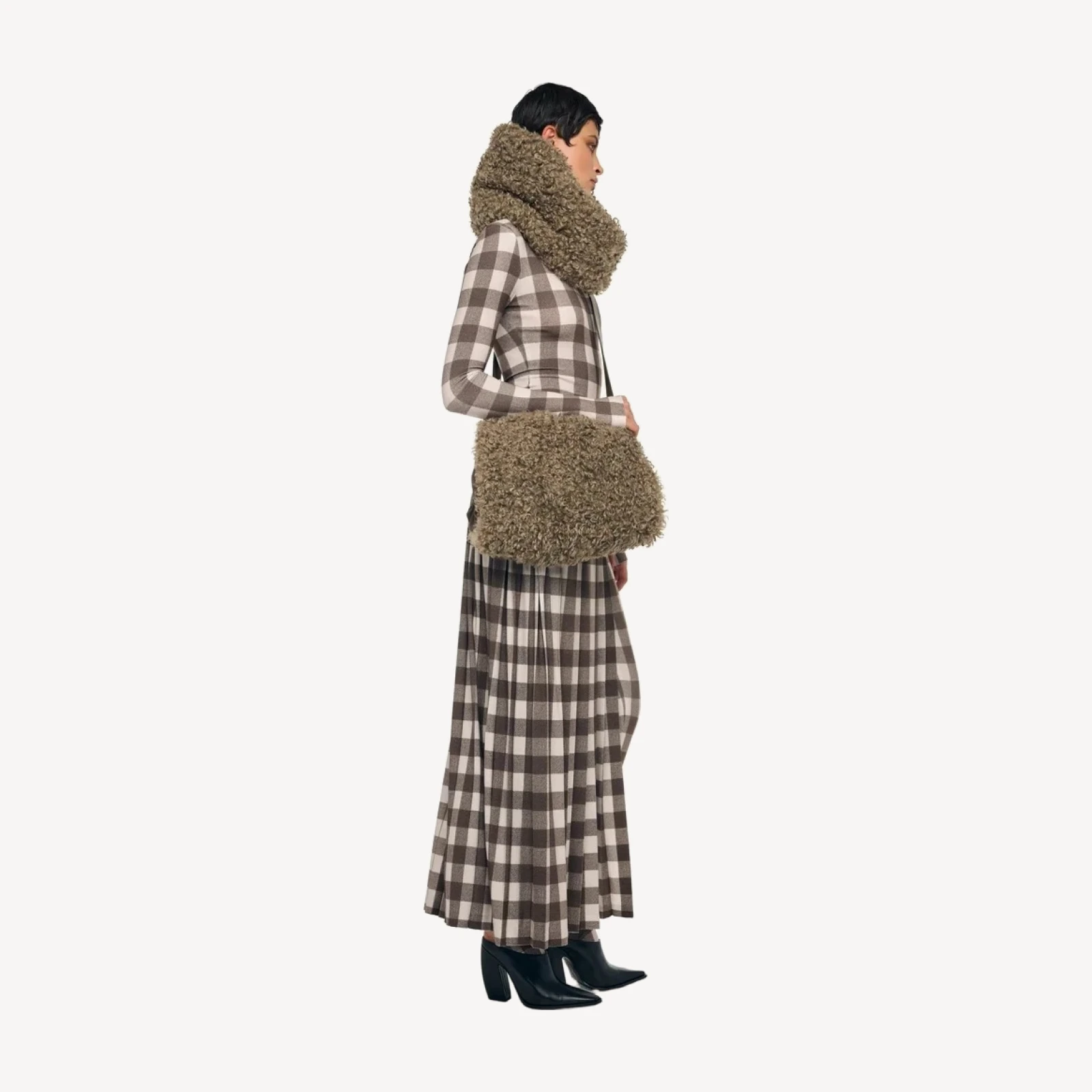 PLEATED LONG SKIRT W/ SLIT