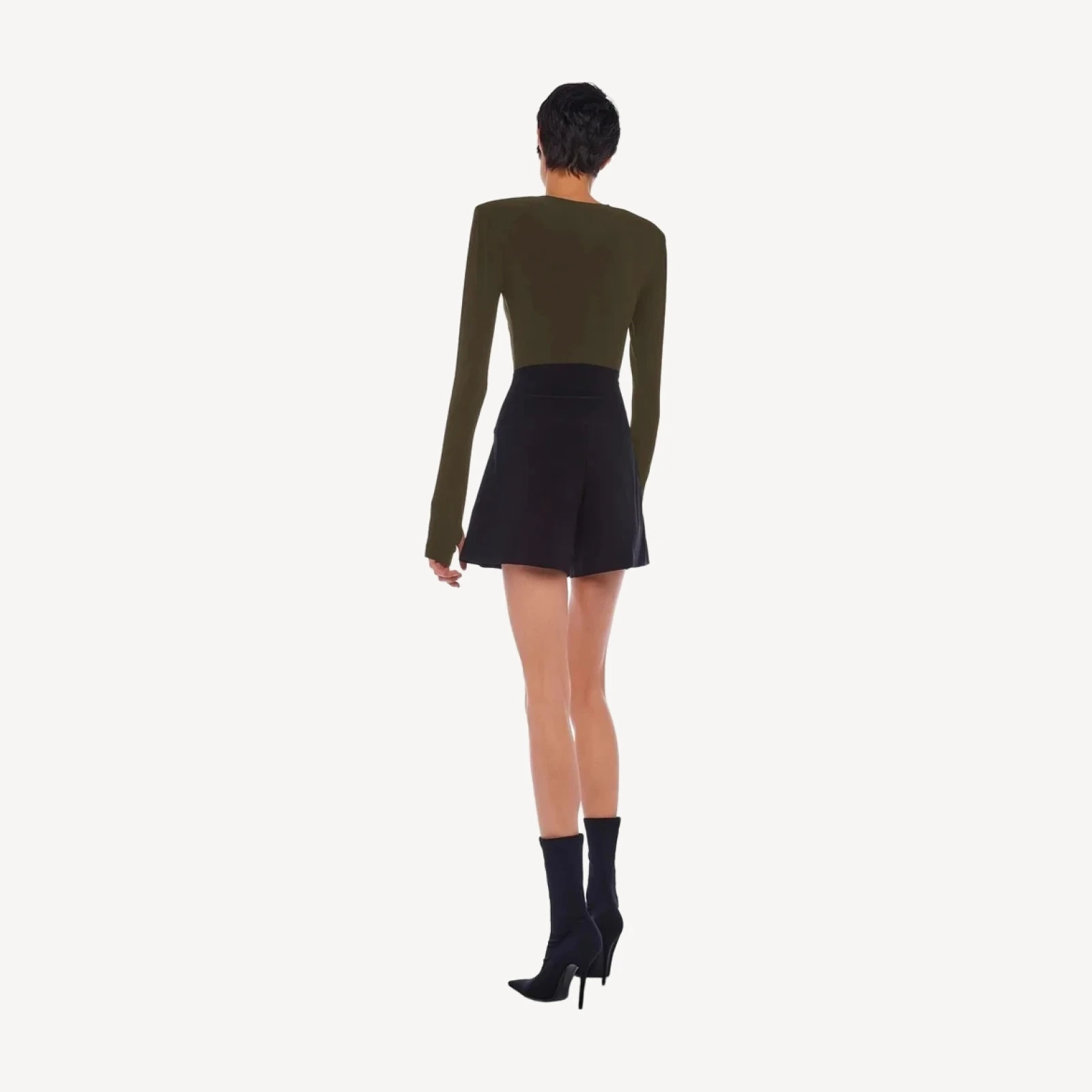 SHOULDER PAD CREW TOP