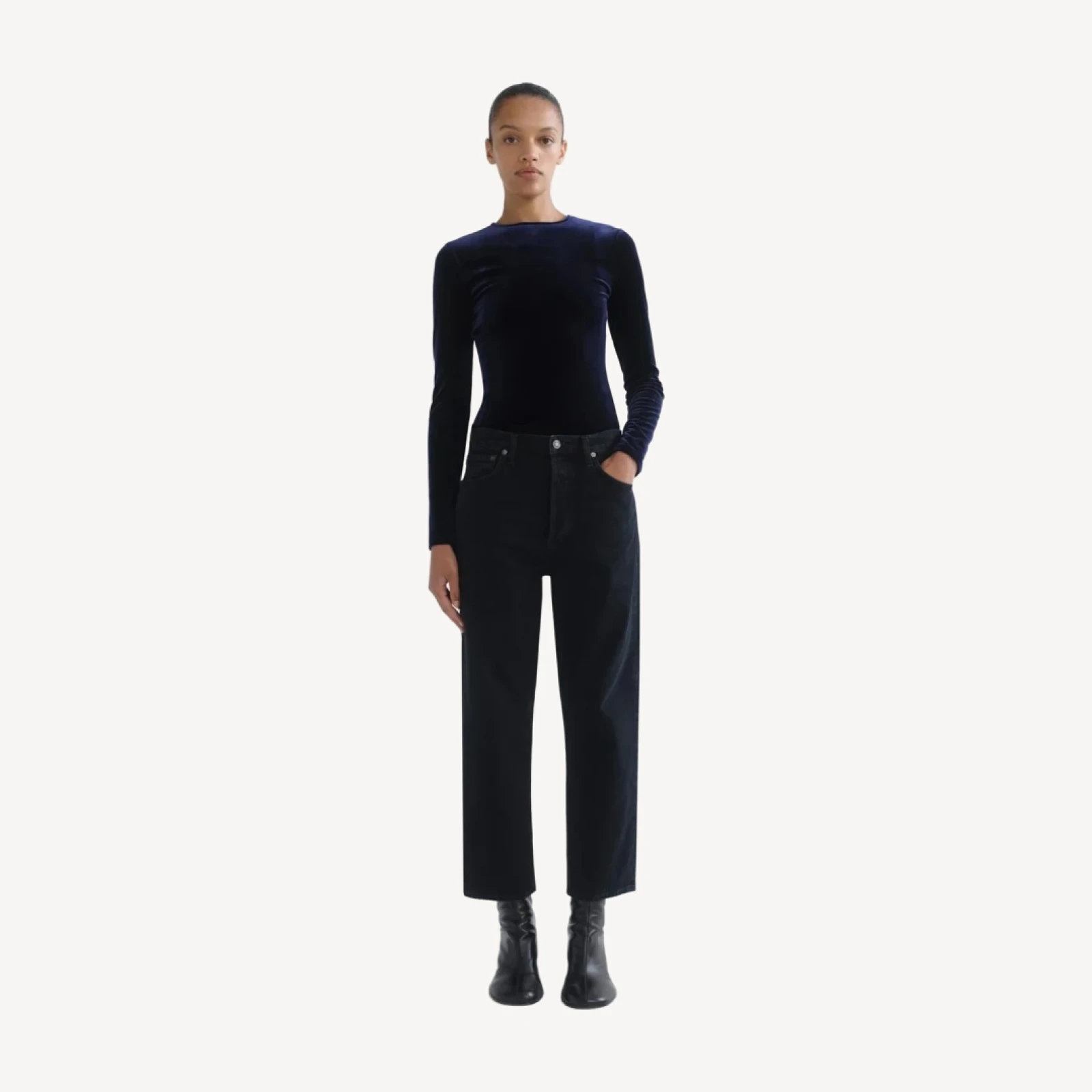 90's Crop Mid Rise Straight in Crushed