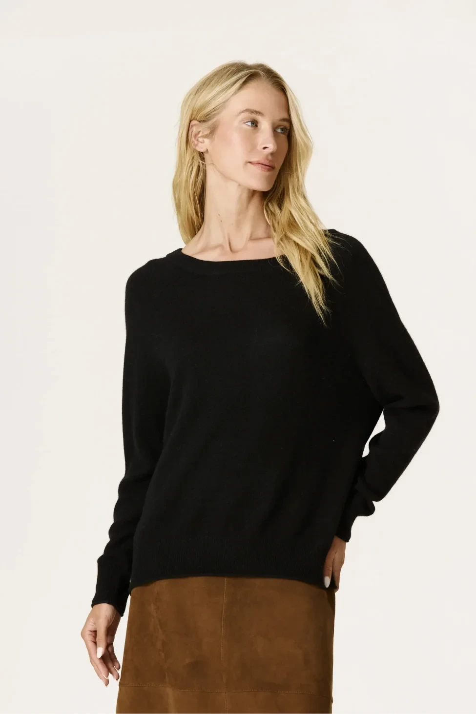 MAGLIONE AZALEA CASHMERE SCOLLATO SULLE SPALLE - NERO