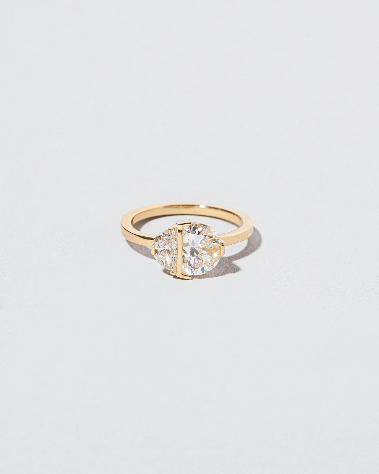 Many Worlds Ring