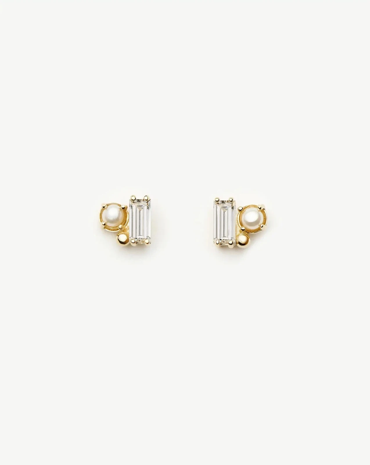 Solid Gold Diamond Pearl Stud Earrings | 9ct Solid Gold/Pearl