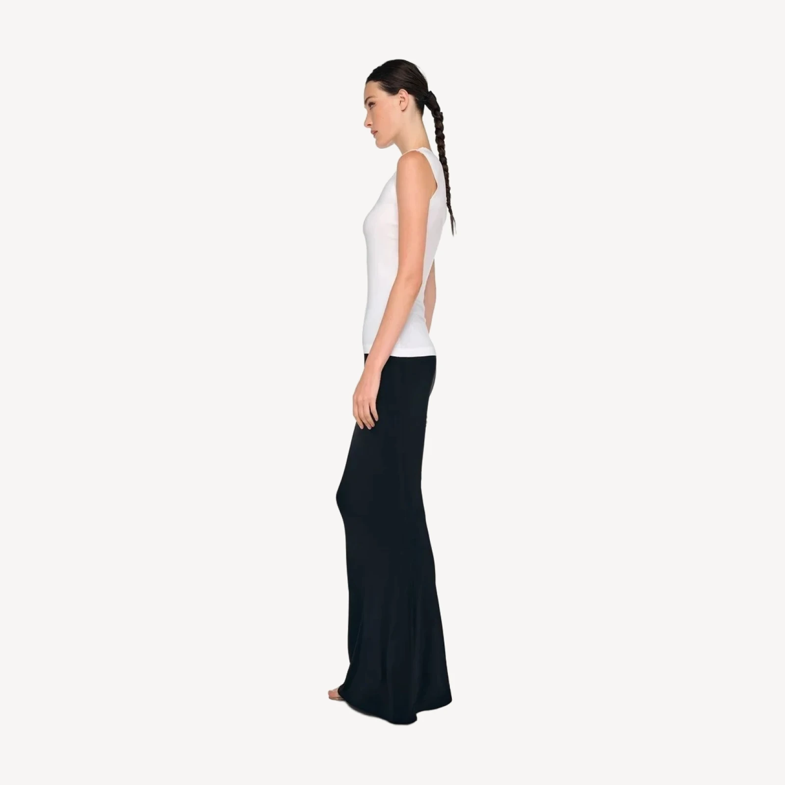 SLEEVELESS TOP