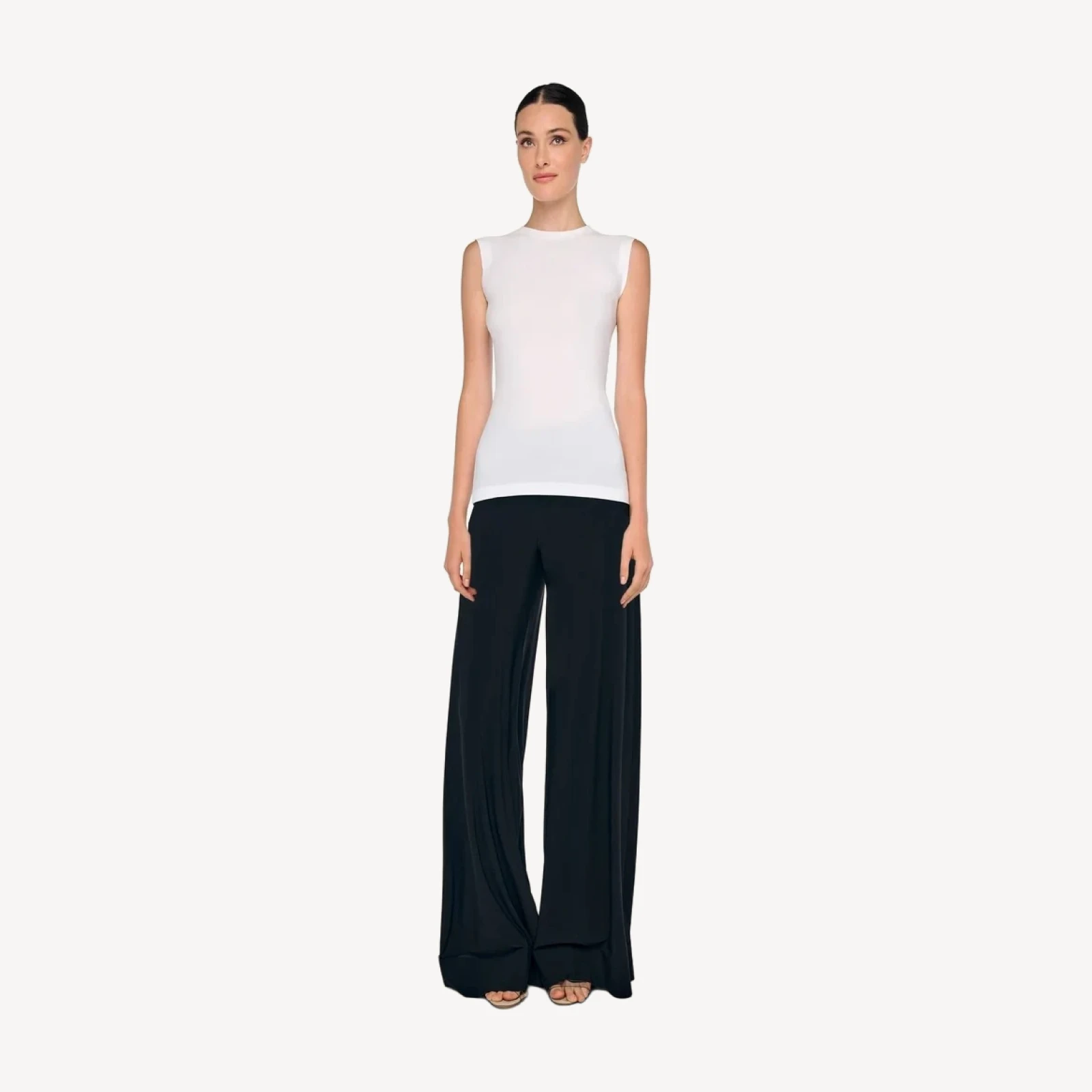 SLEEVELESS TOP
