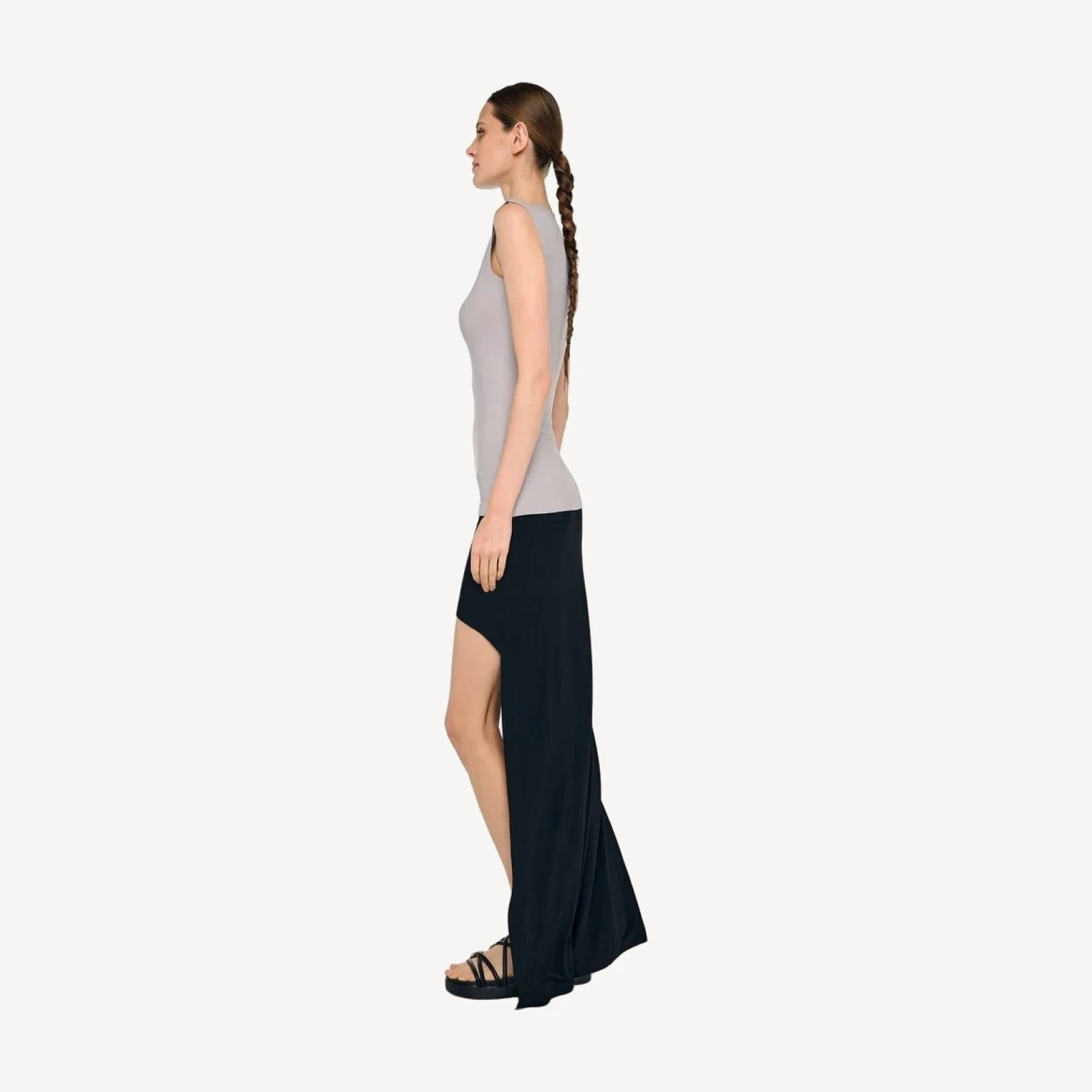 SLEEVELESS TOP