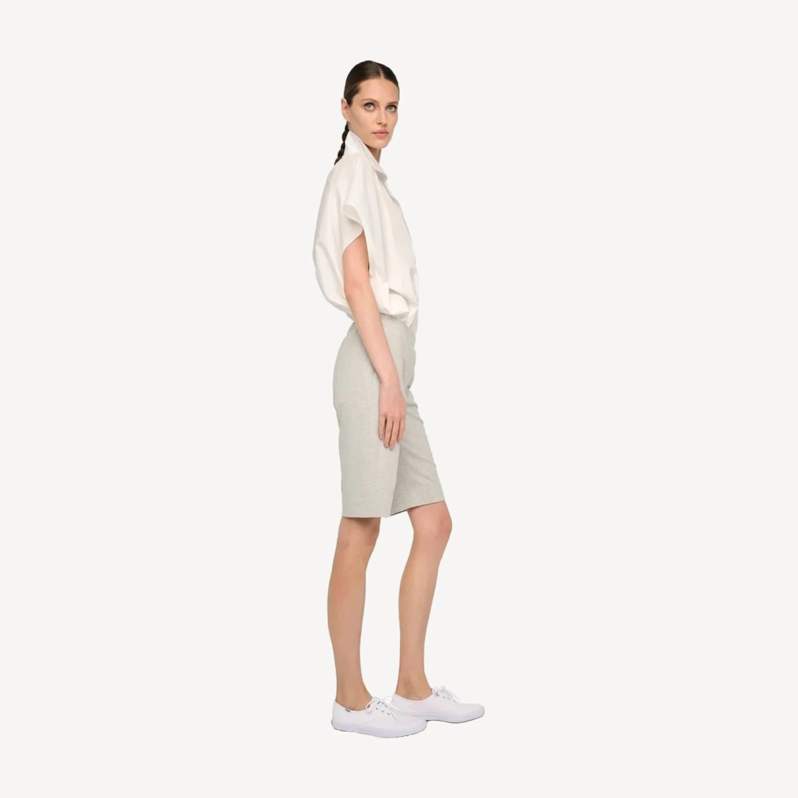 FLAT FRONT BERMUDA SHORT