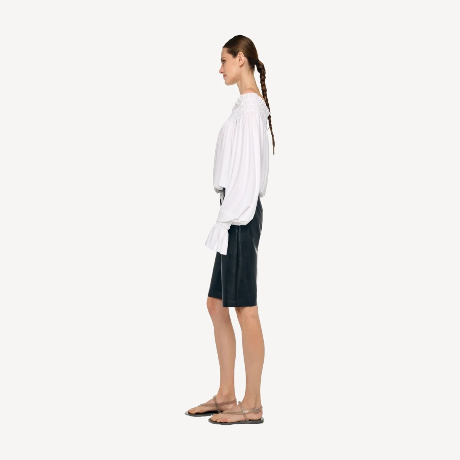 FLAT FRONT BERMUDA SHORT