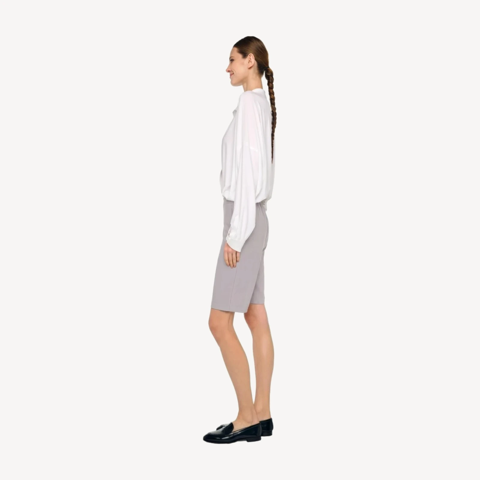 FLAT FRONT BERMUDA SHORT