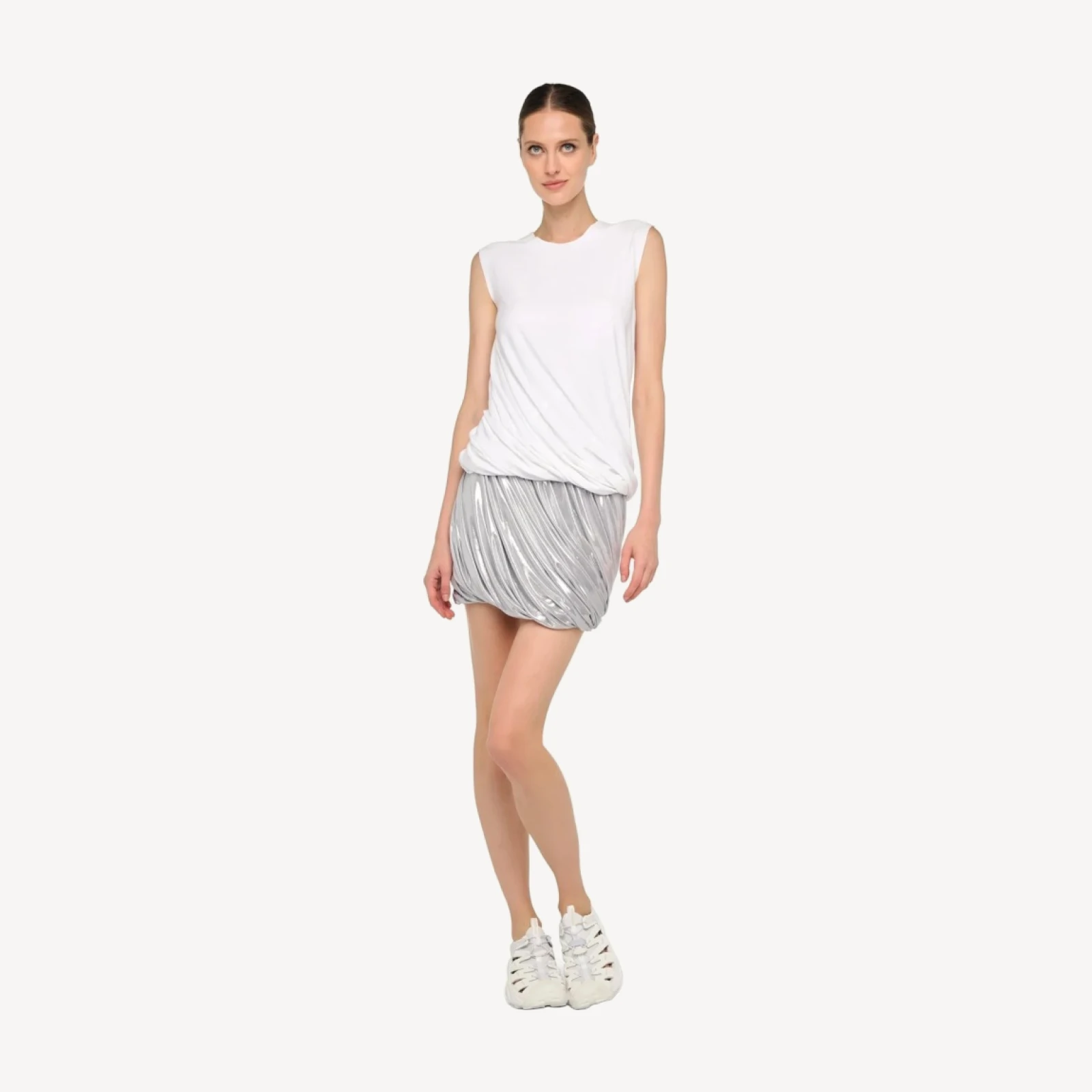 SLEEVELESS TWIST TOP