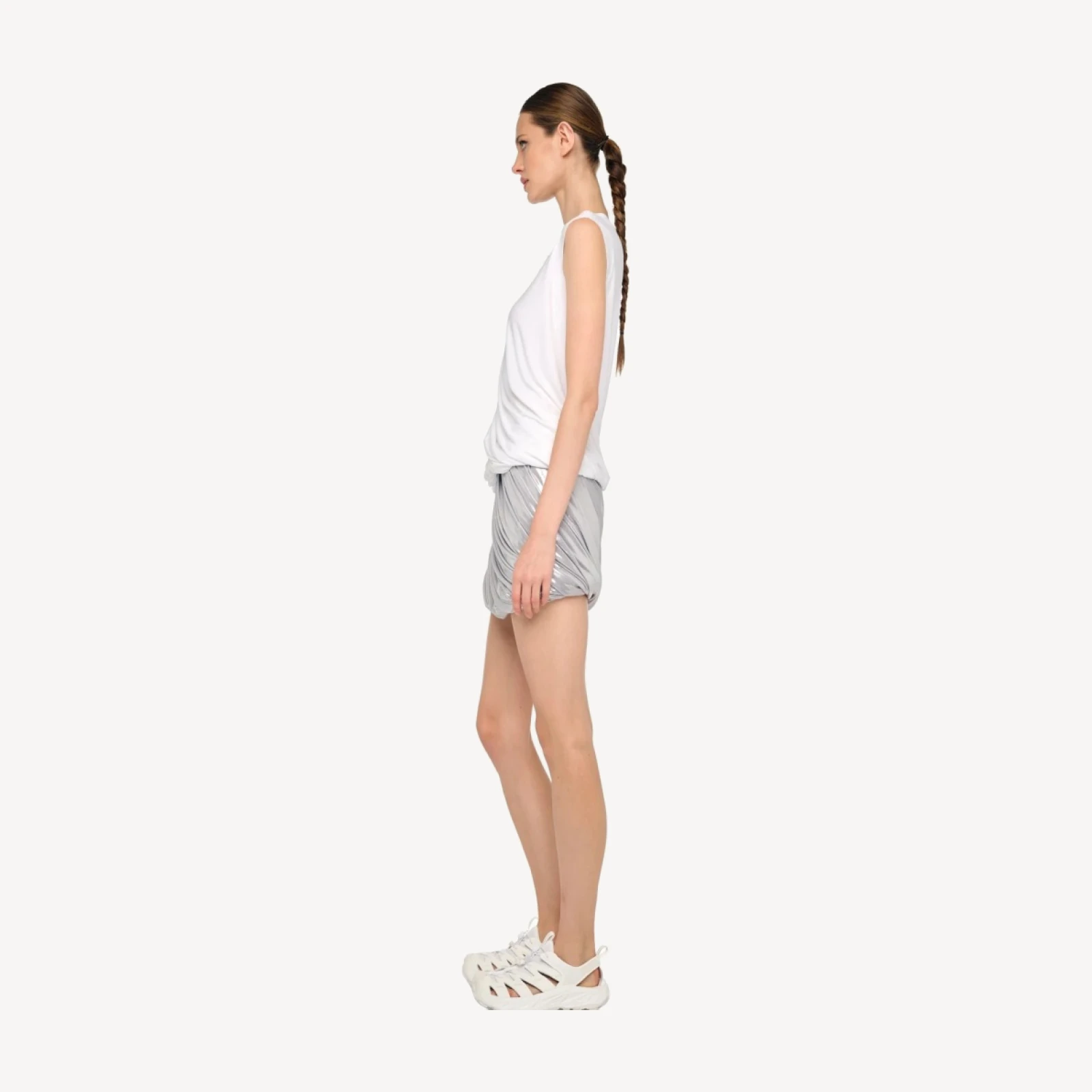 SLEEVELESS TWIST TOP