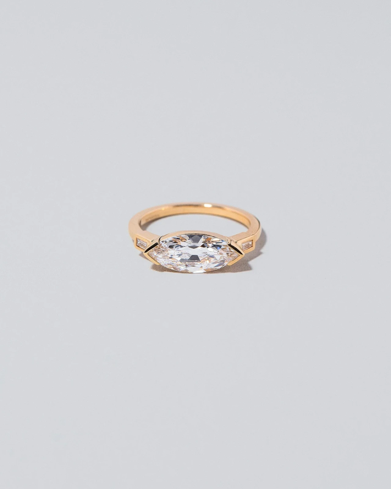Fins Ring