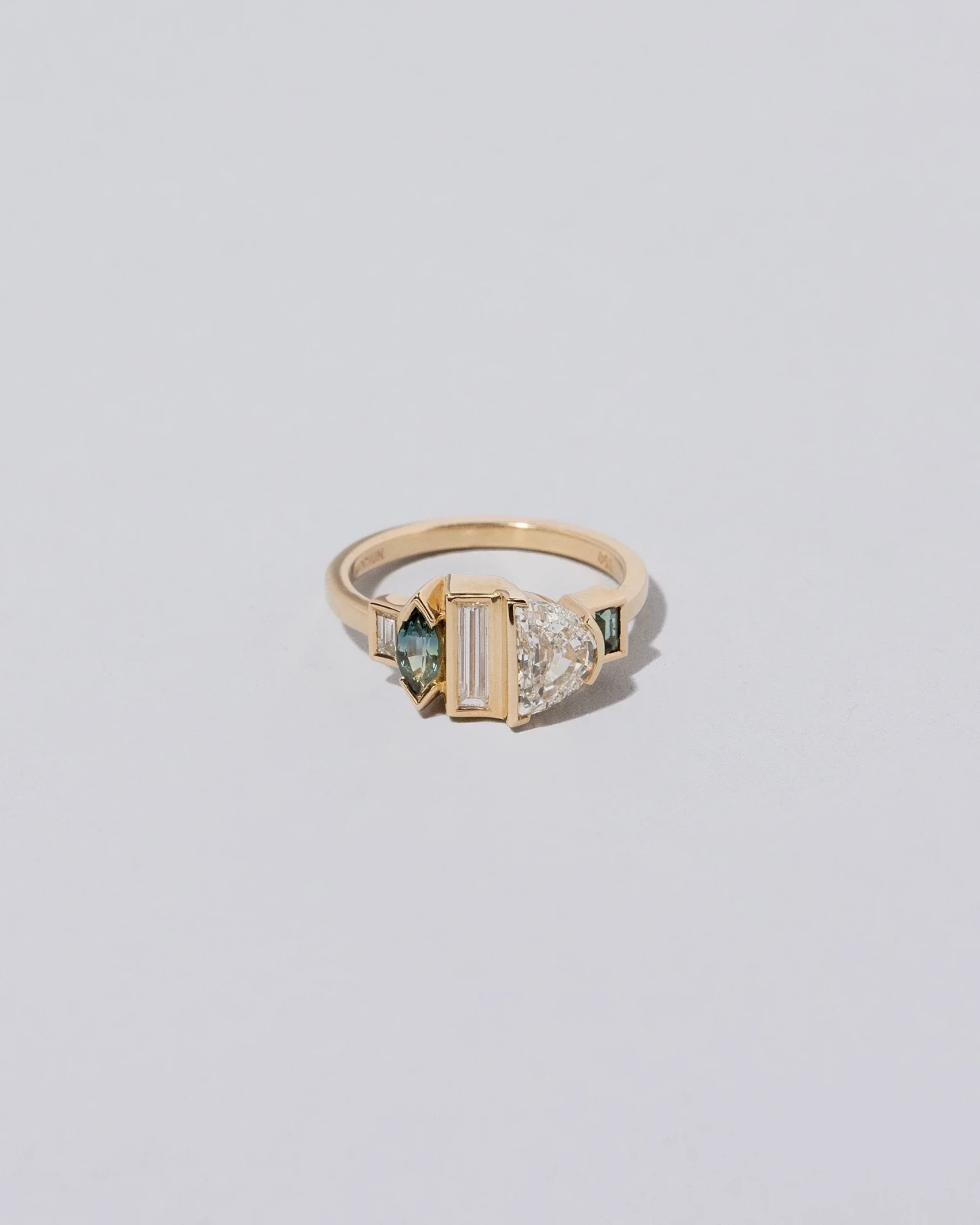 Nobel Ring