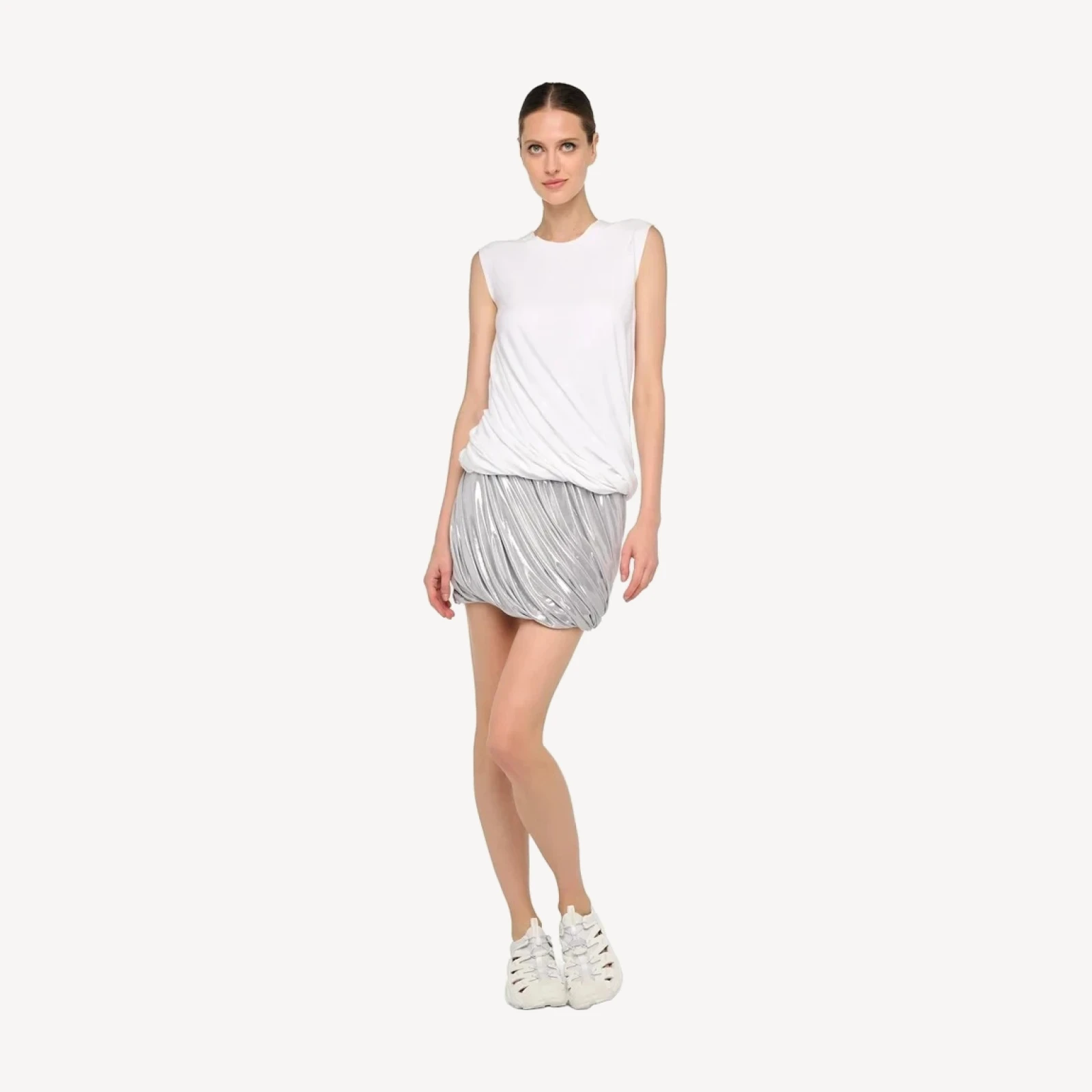 SLEEVELESS TWIST TOP