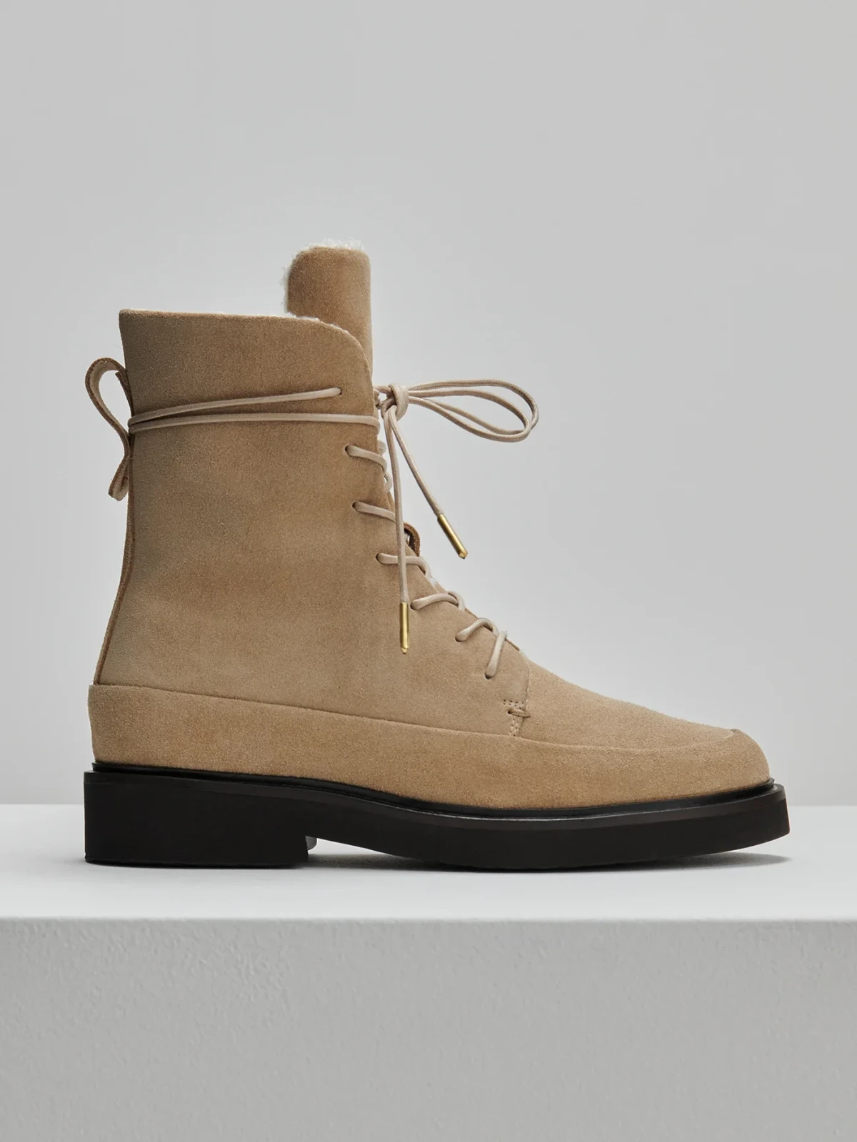 Aveiro Fleece Lined Lace Up Boot