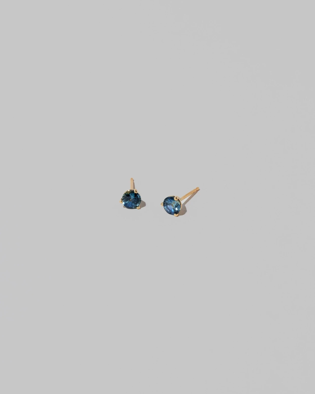 Martini Stud Earrings - Grand Bicolor Yellow/Blue Sapphire