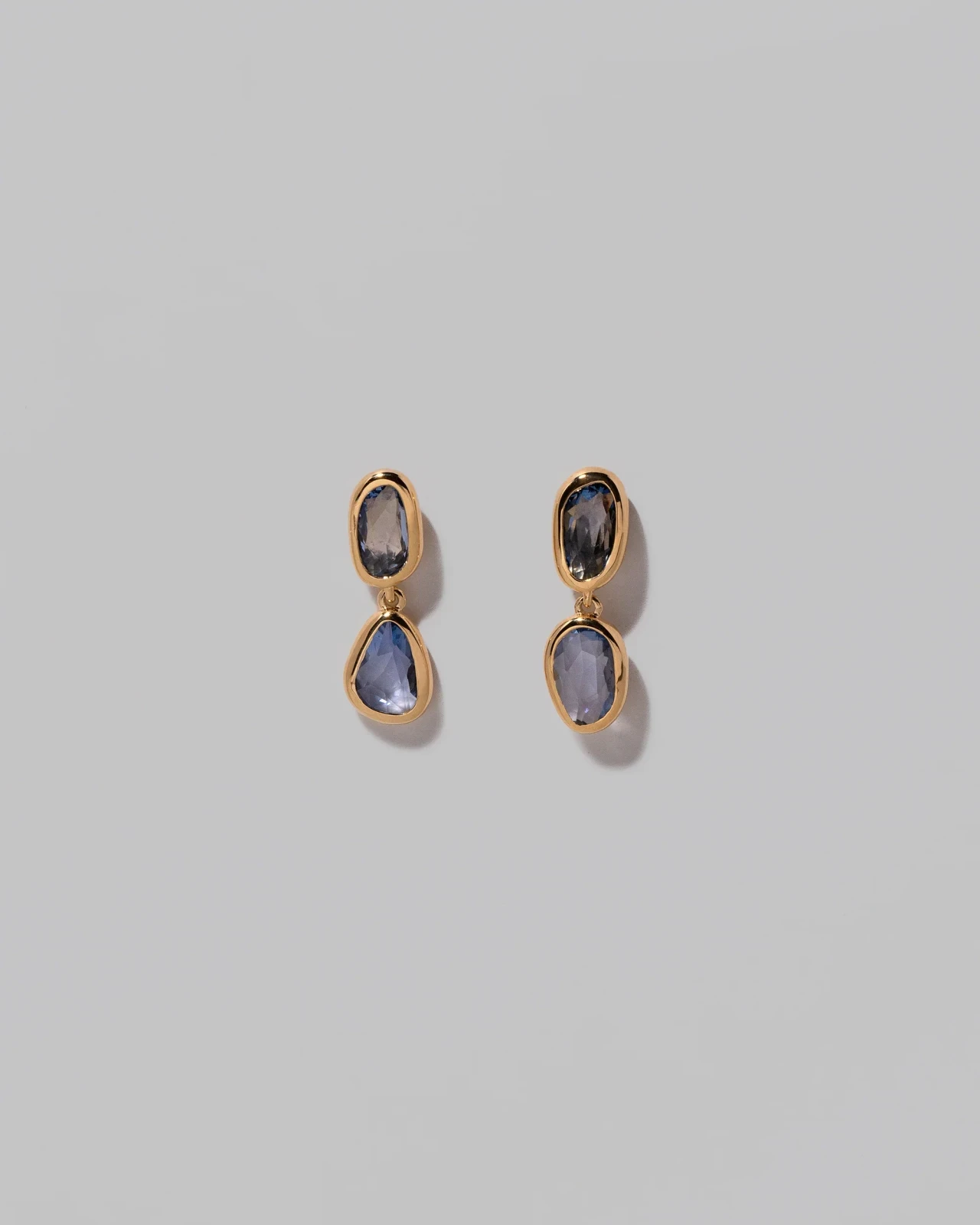 Gusher Blue Sapphire Drop Earrings 001