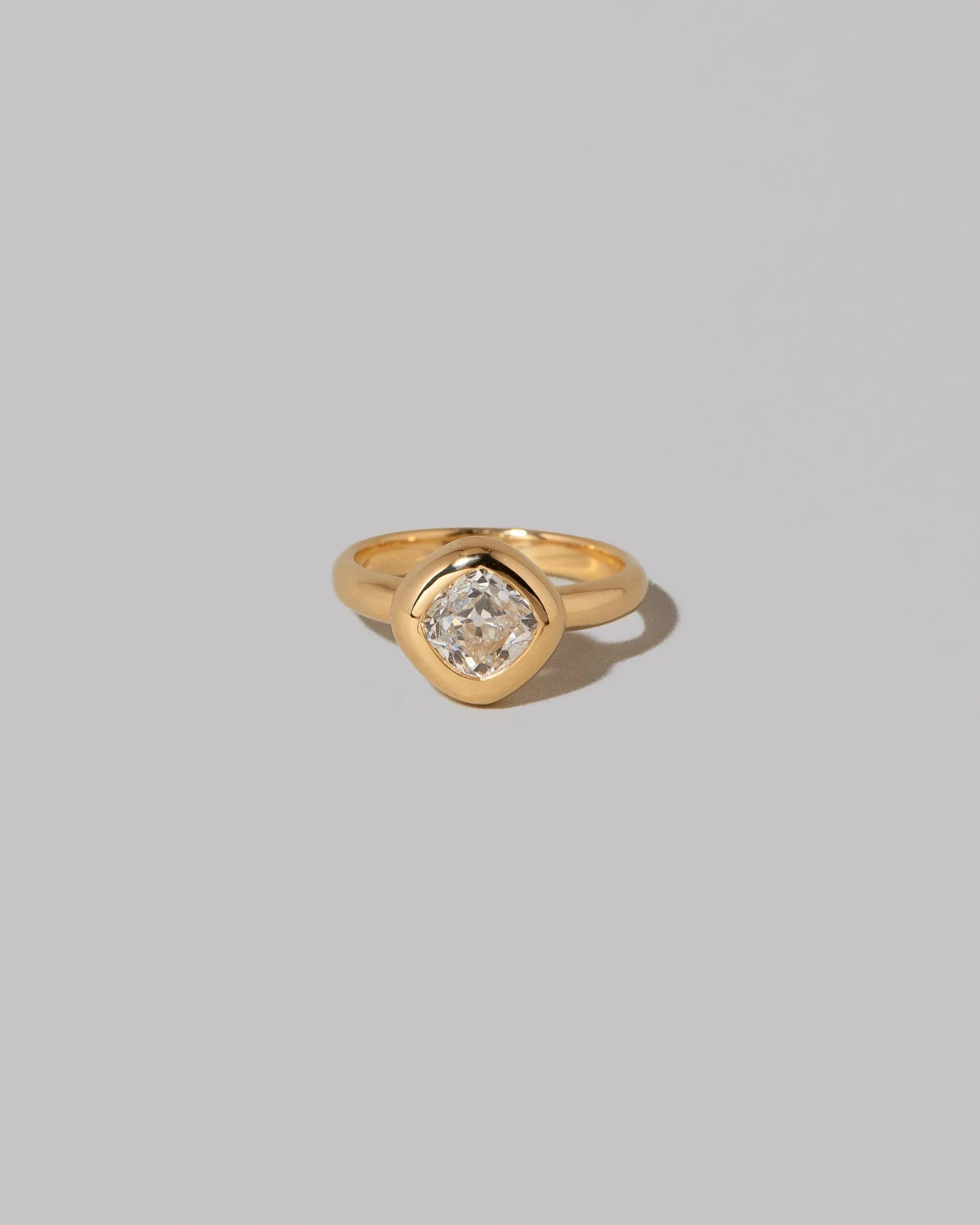 Poise Ring - Diamond
