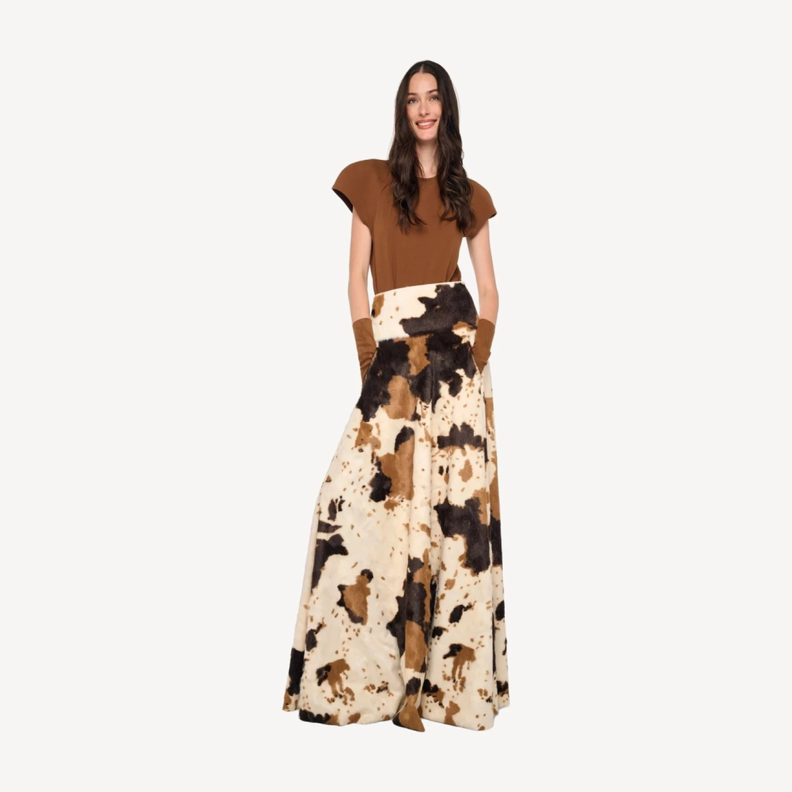 FLARED SKIRT TO FLOOR