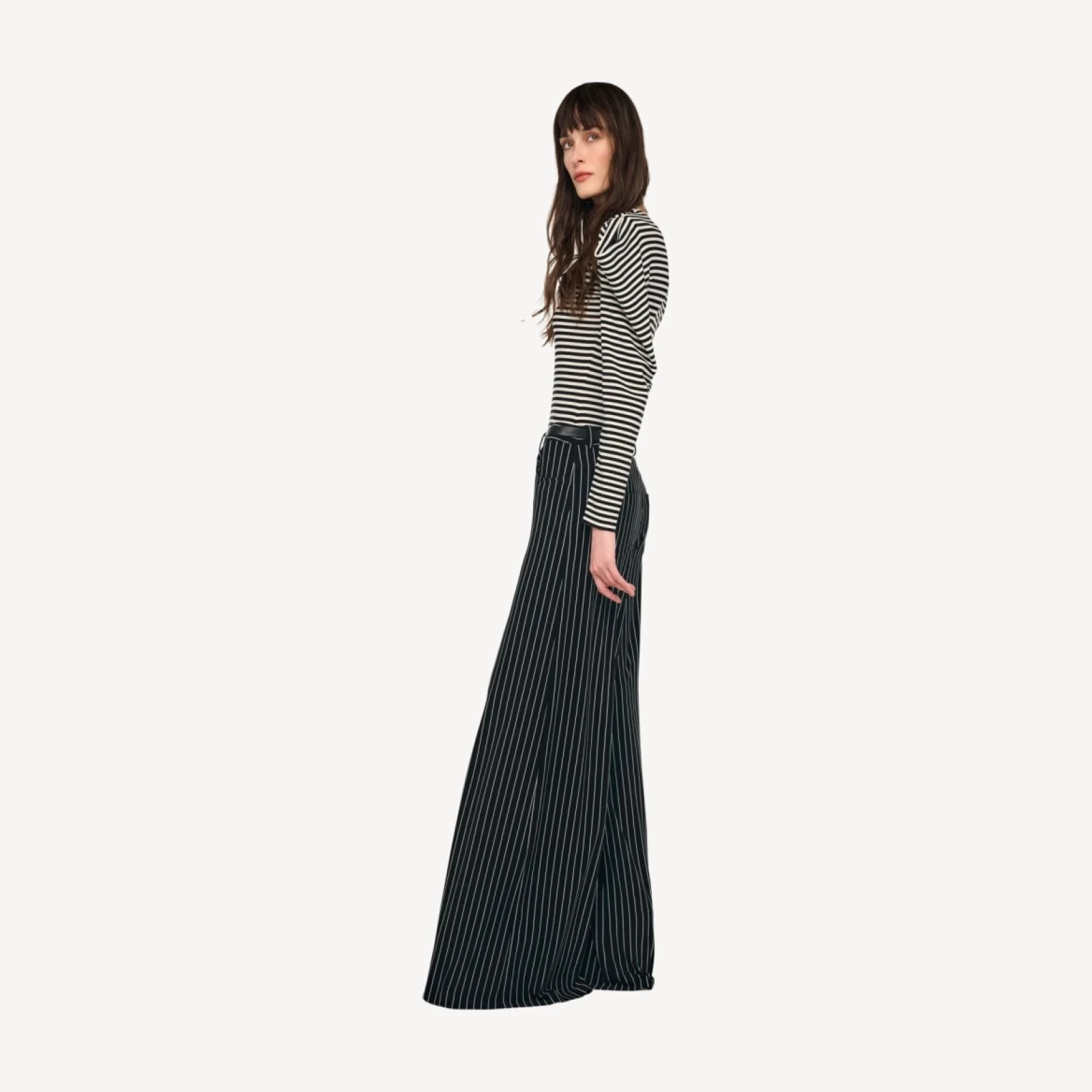 WIDE LEG JEAN