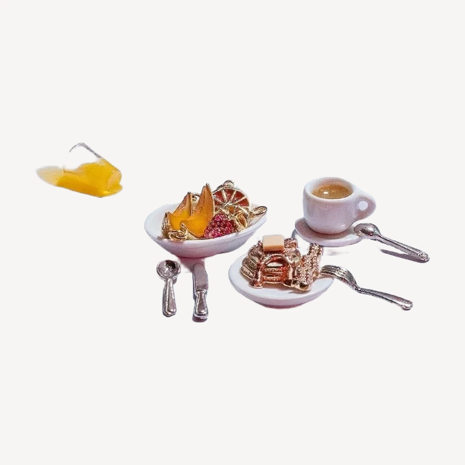 Grapefruit Slice Charm