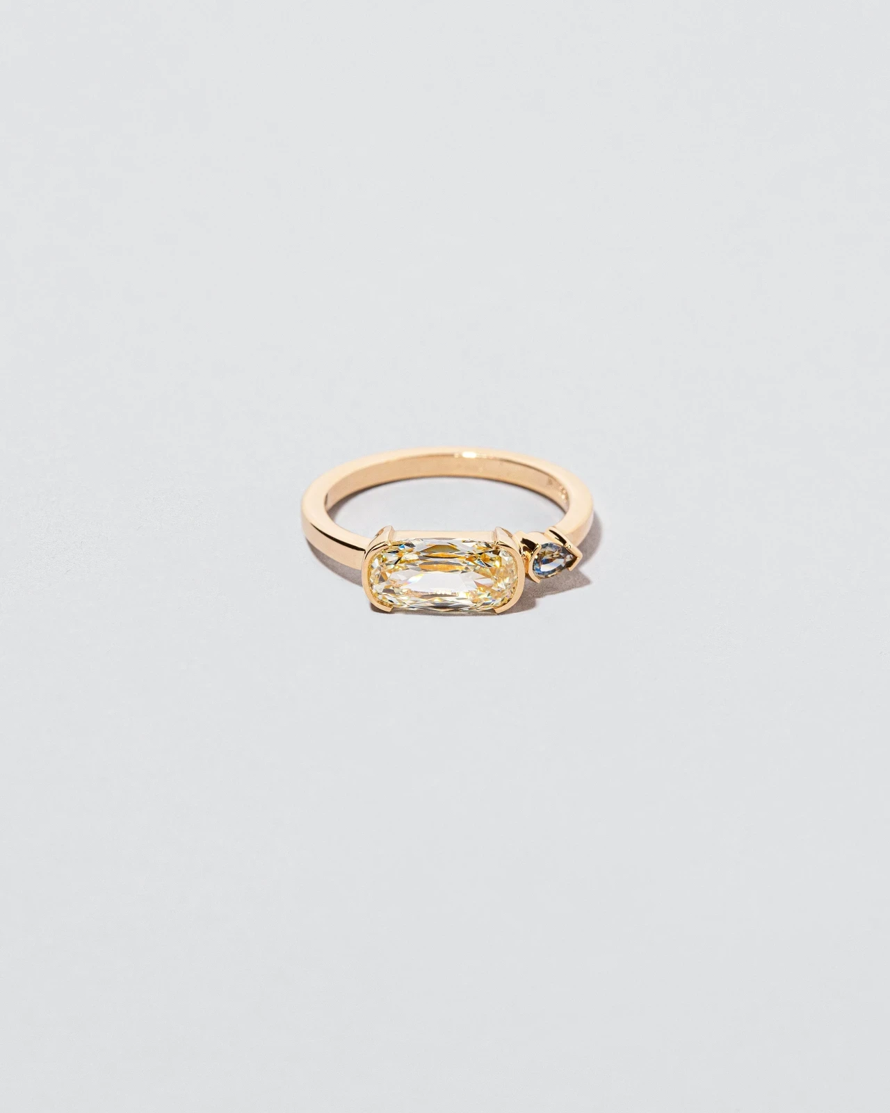 Front & Center Ring