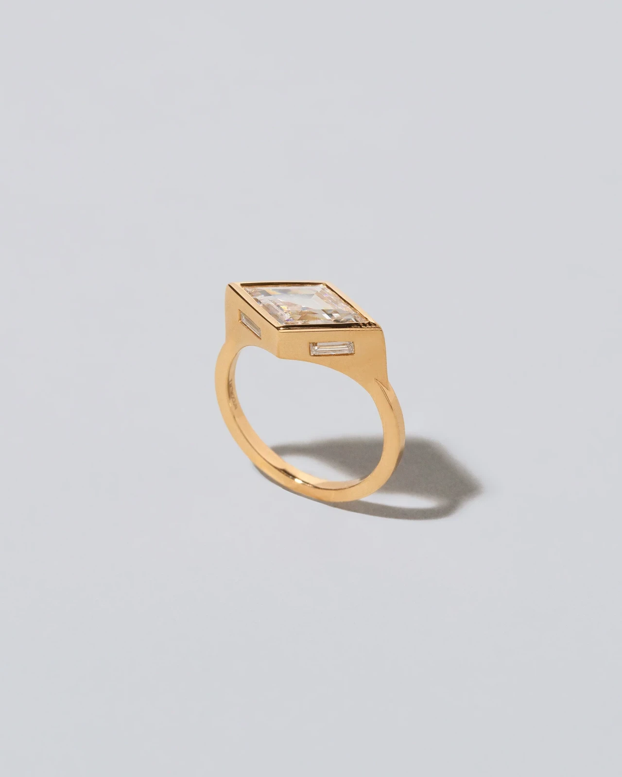 Sinope Ring