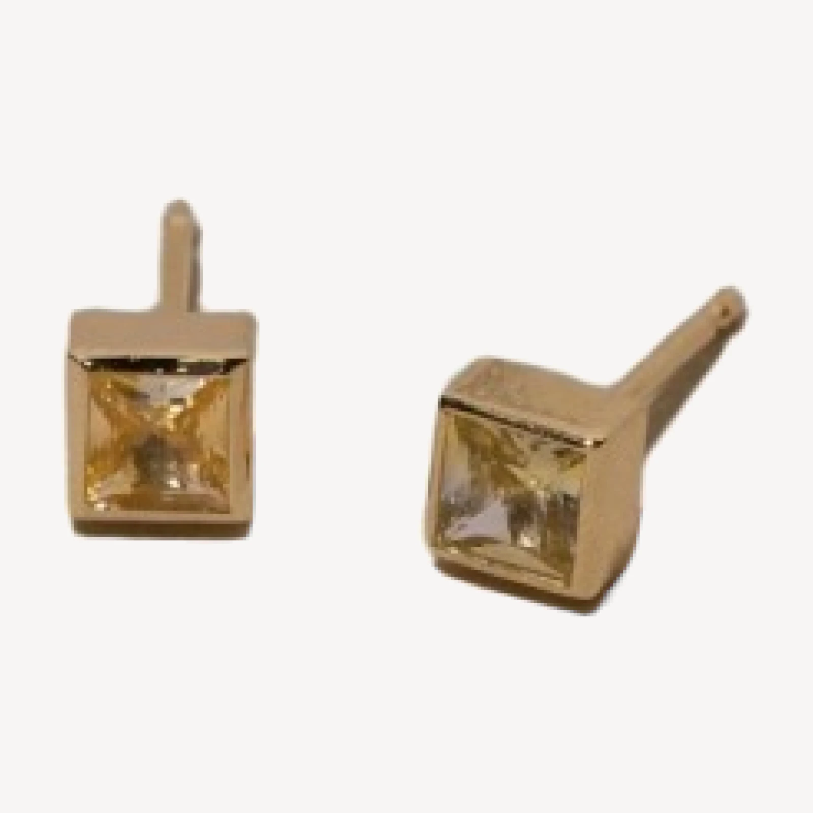 Square Frame Stud Earrings - Bicolor Sapphire