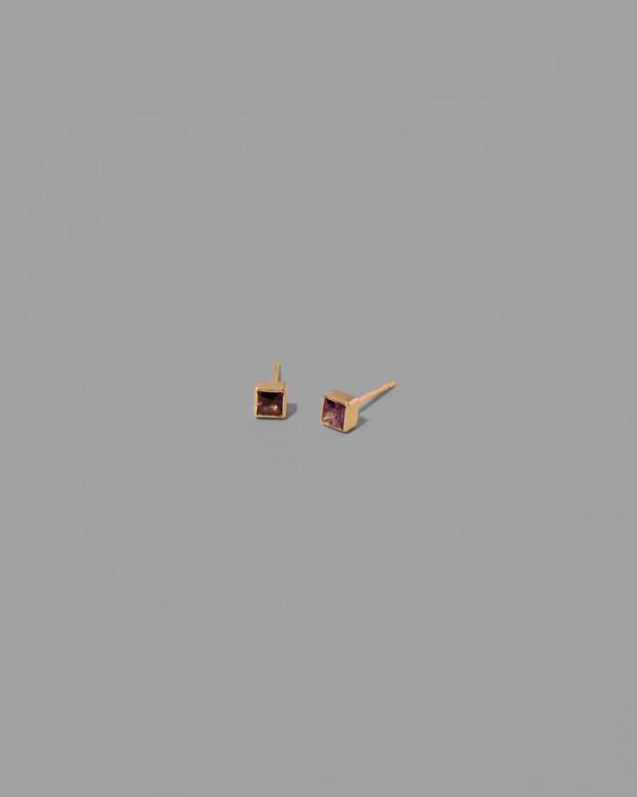 Square Frame Stud Earrings - Petite Bicolor Pink/Blue Sapphire