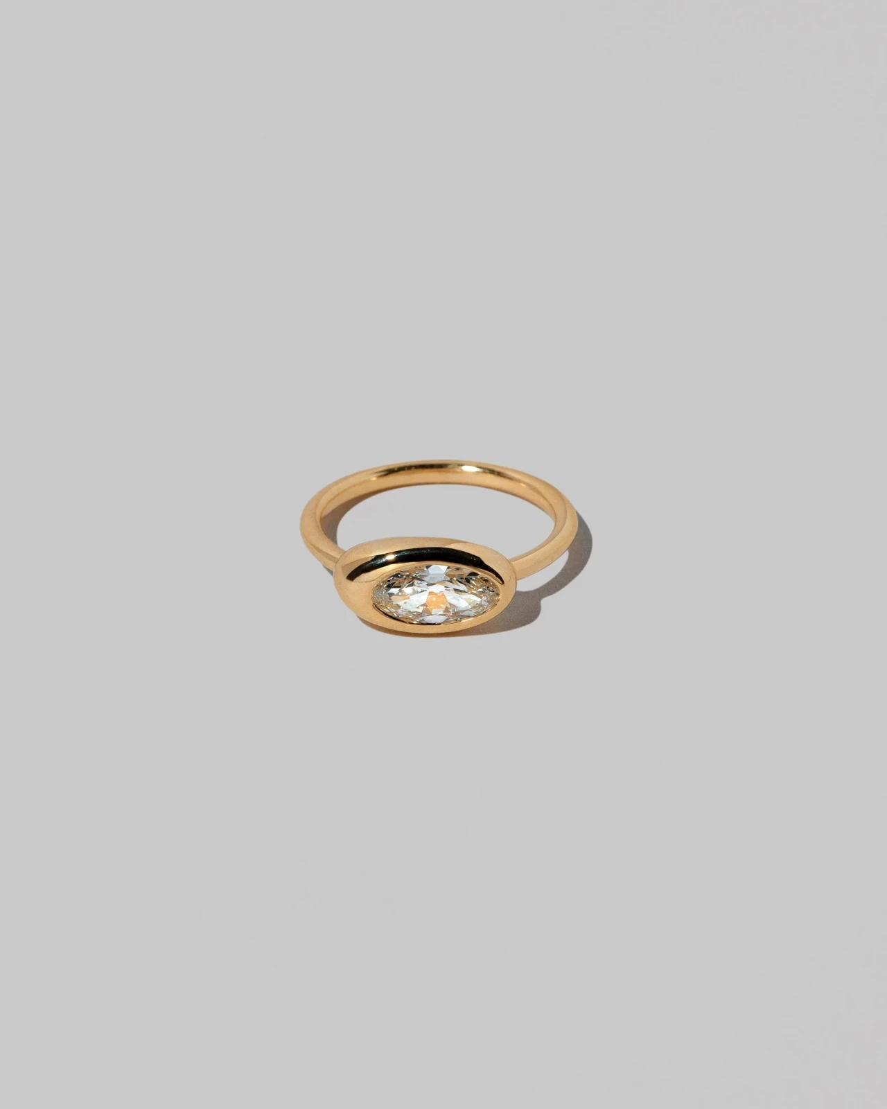 Equalize Ring - Moval White Diamond