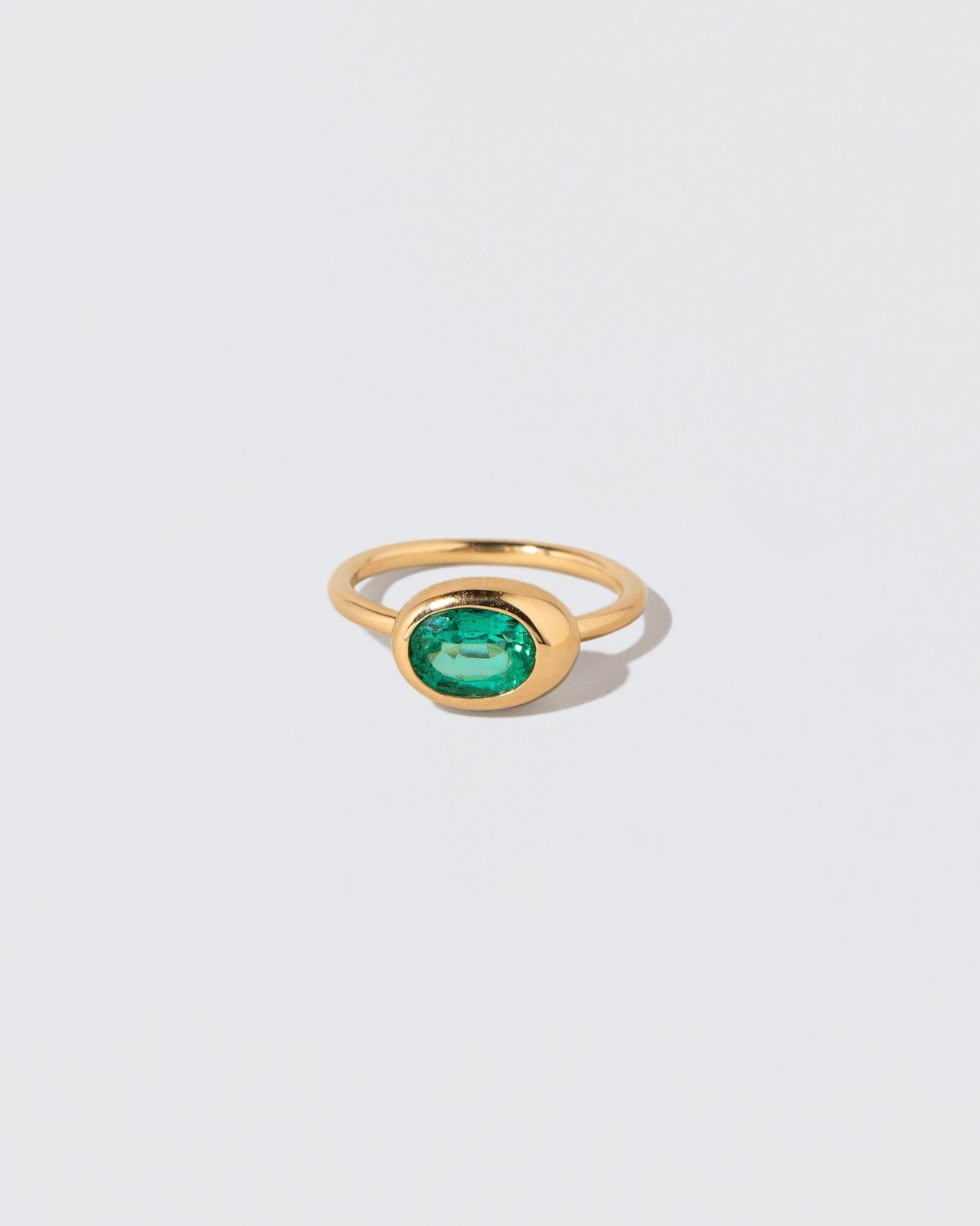 Equalize Ring - Oval Emerald